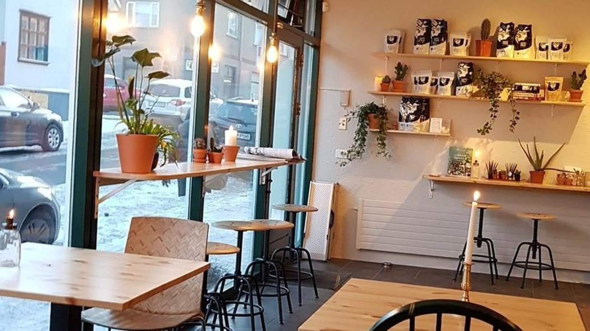 คาเฟ่เล็กๆ ที่น่ารักในเรย์คยาวิก ไอซ์แลนด์