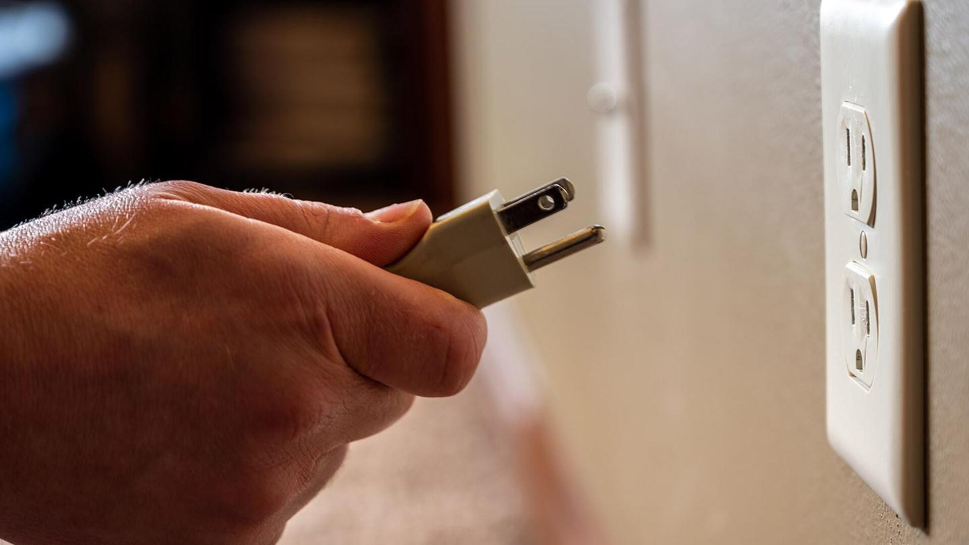 เคล็ดลับประหยัดไฟ: ถอดปลั๊กเมื่อไม่ใช้งาน