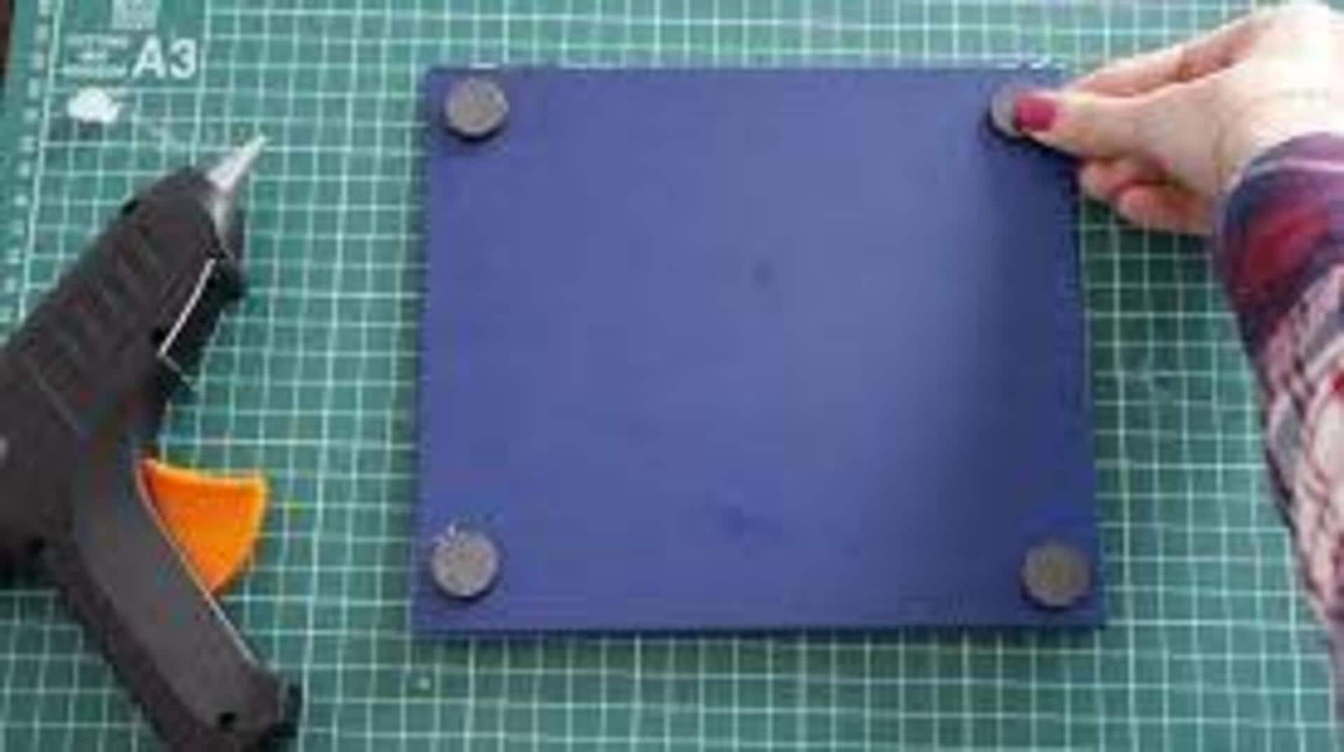 รีไซเคิลปฏิทินเก่า เป็นกระดาษจดลิสต์ช้อปปิ้ง