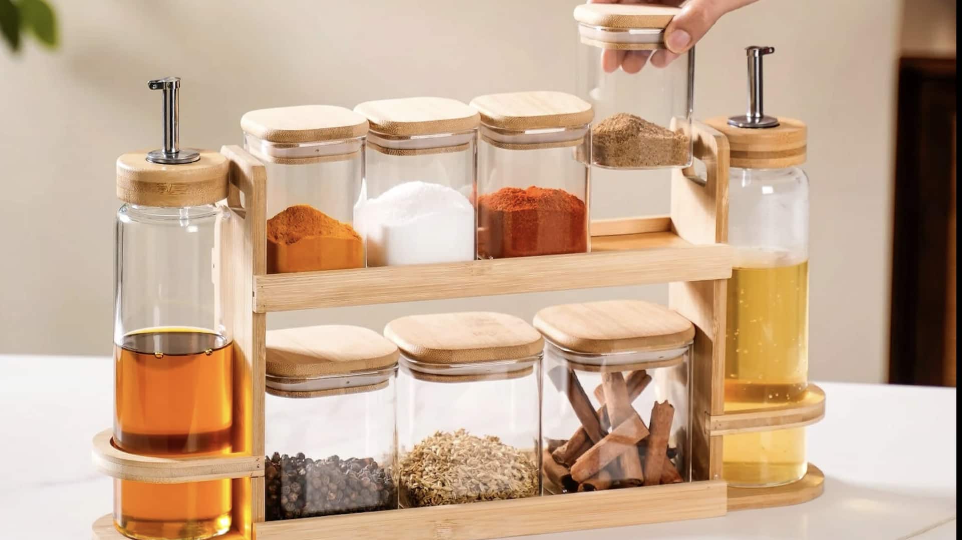 จัดระเบียบครัวแบบเก๋ ๆ ด้วยขวดโหลธรรมดา