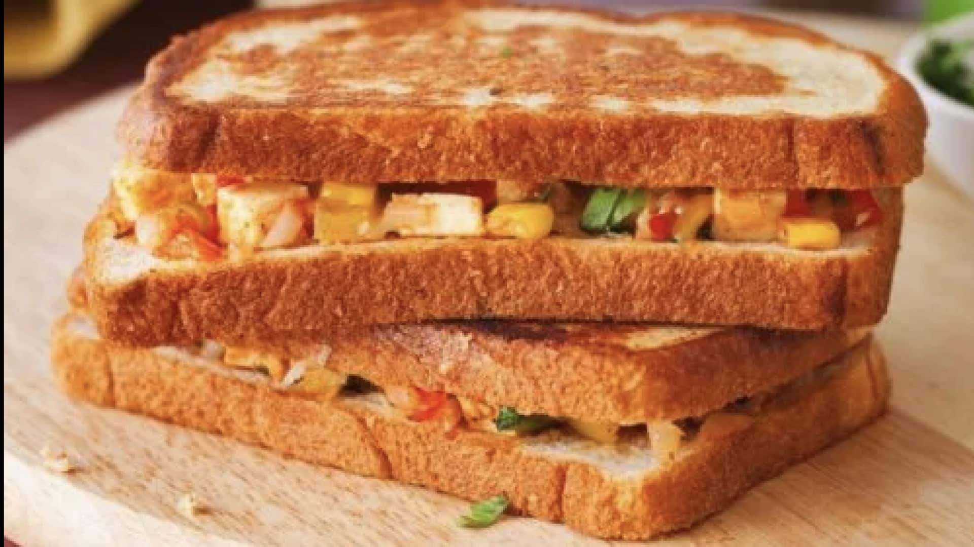 ขนมปังพาเนียร์ เมนูมังสวิรัติที่ต้องลอง