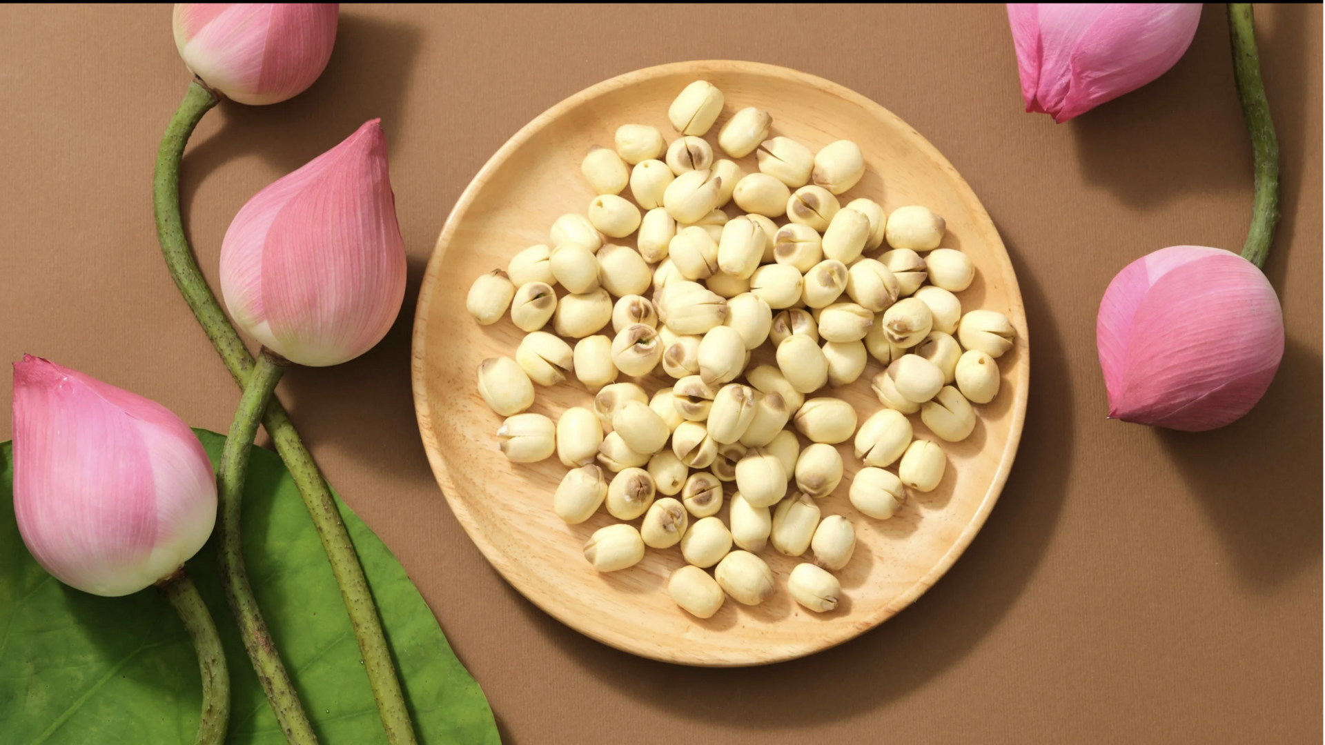 เปลี่ยนเมล็ดบัวธรรมดาให้กลายเป็นเมนูสุดว้าวในครัวคุณ