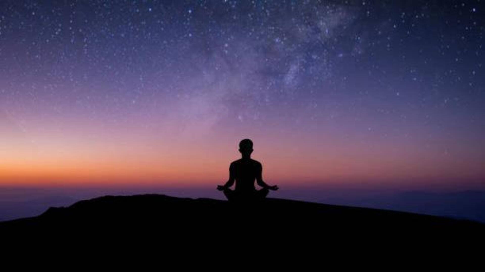 5 วิธีเพิ่มความสงบในยามเย็นด้วยการนั่งสมาธิใต้แสงดาว