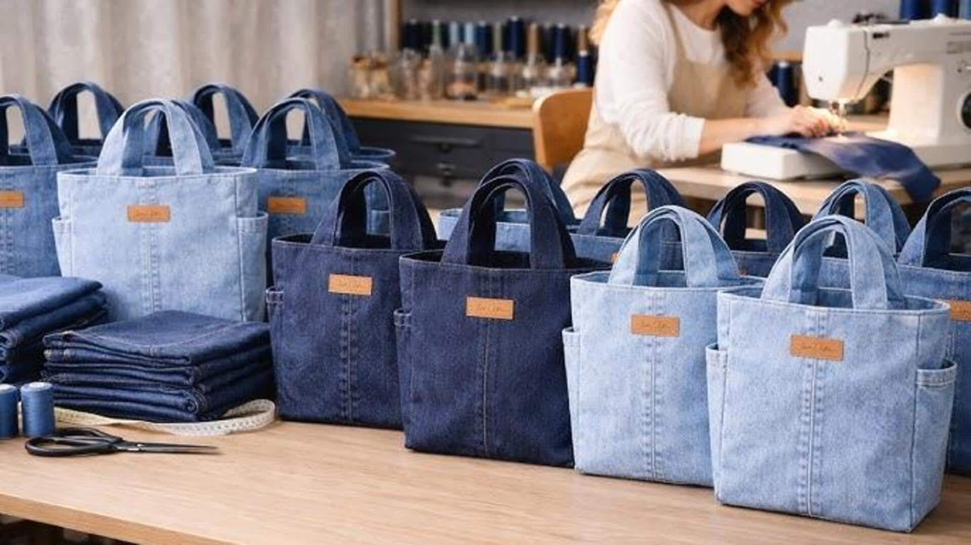 กระเป๋าผ้าแคนวาสสุดเก๋จากยีนส์เก่า ราคาประหยัด