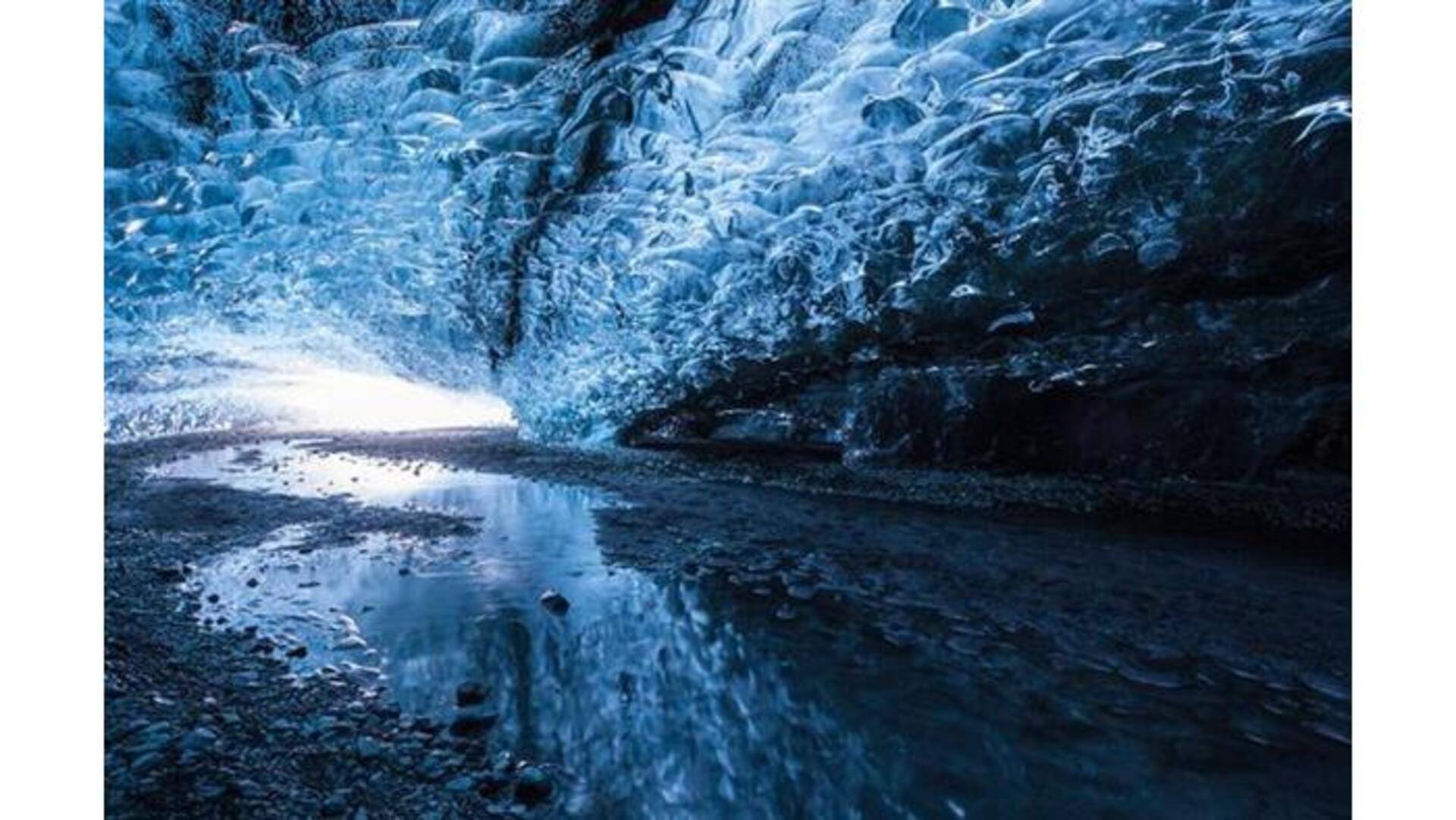 สำรวจถ้ำธารน้ำแข็ง Vatnajökull ในไอซ์แลนด์