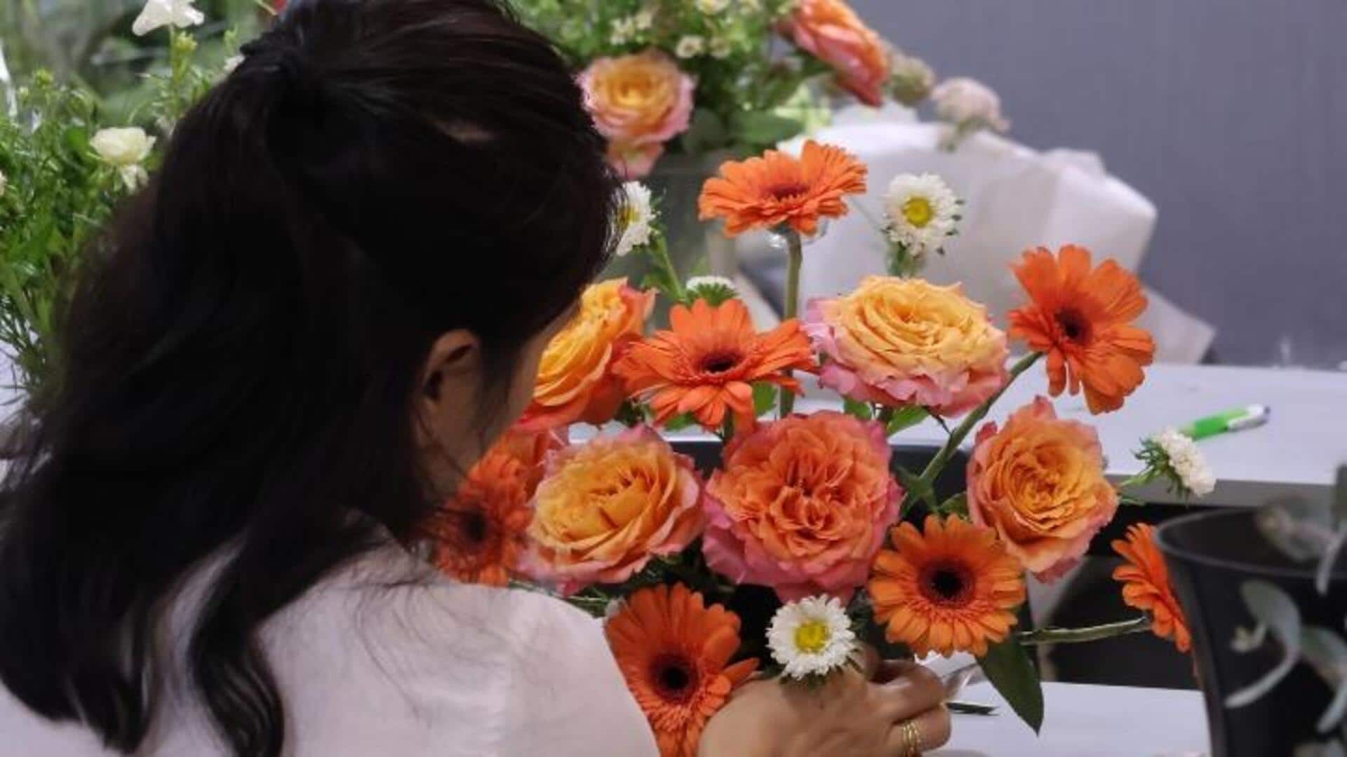 5 วิธีจัดดอกไม้เพื่อเติมความสดชื่นและความสุขให้จิตใจ