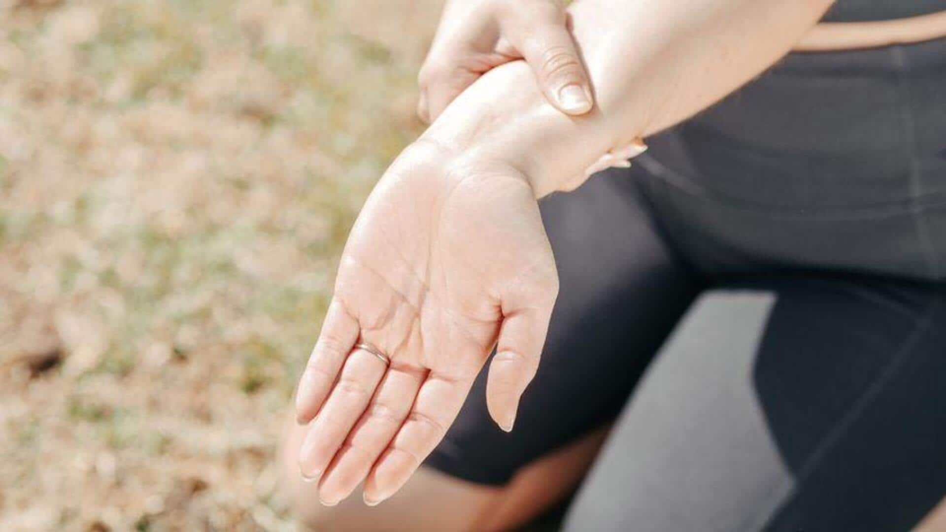 เพิ่มพลังให้ข้อมือด้วย 5 ท่าออกกำลังกายที่ทำได้ทุกวัน