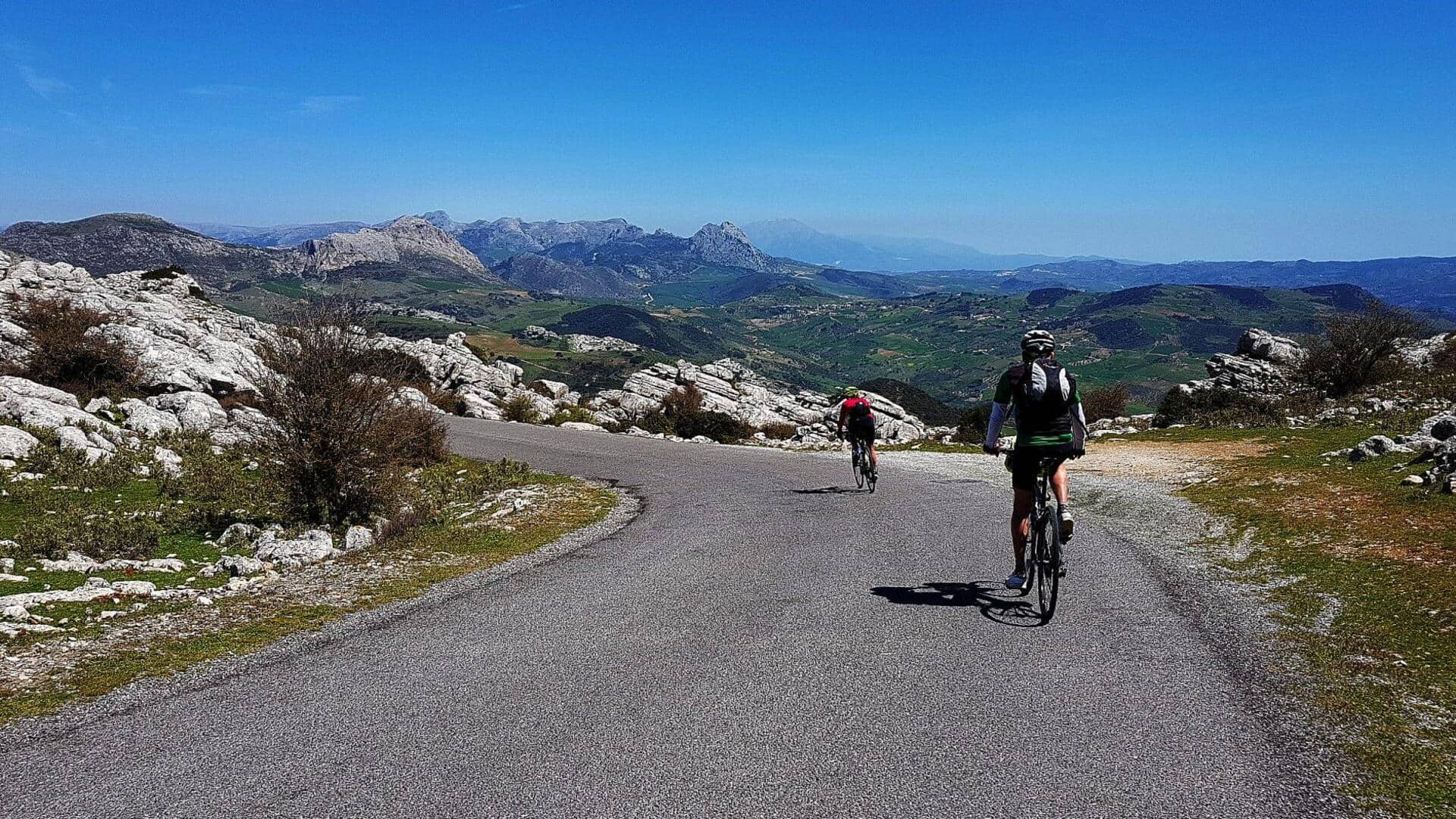 สำรวจหมู่บ้านสีขาวในอันดาลูเซียด้วยจักรยาน