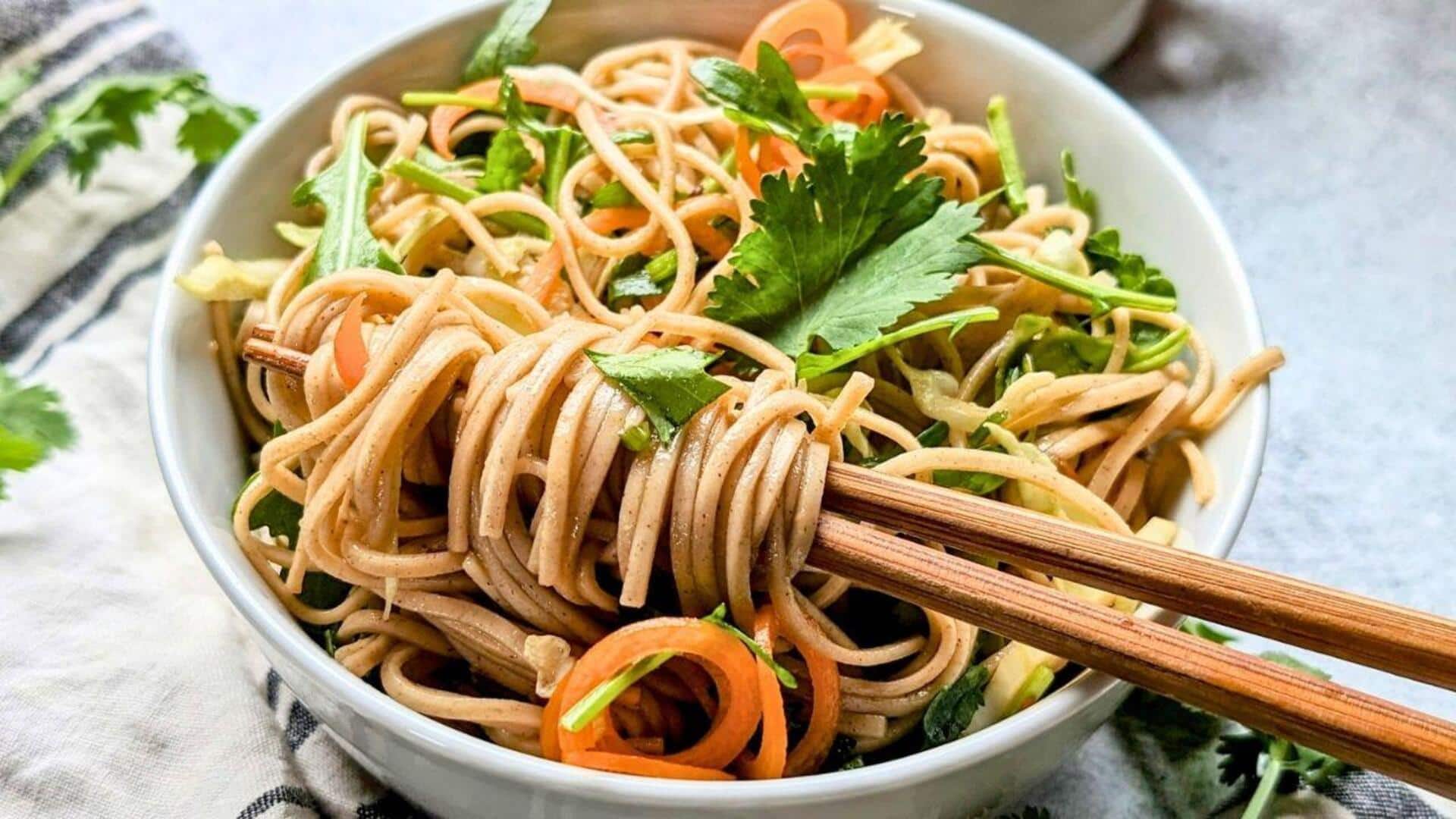 โซบะสดชื่นกับน้ำสลัดทับทิม