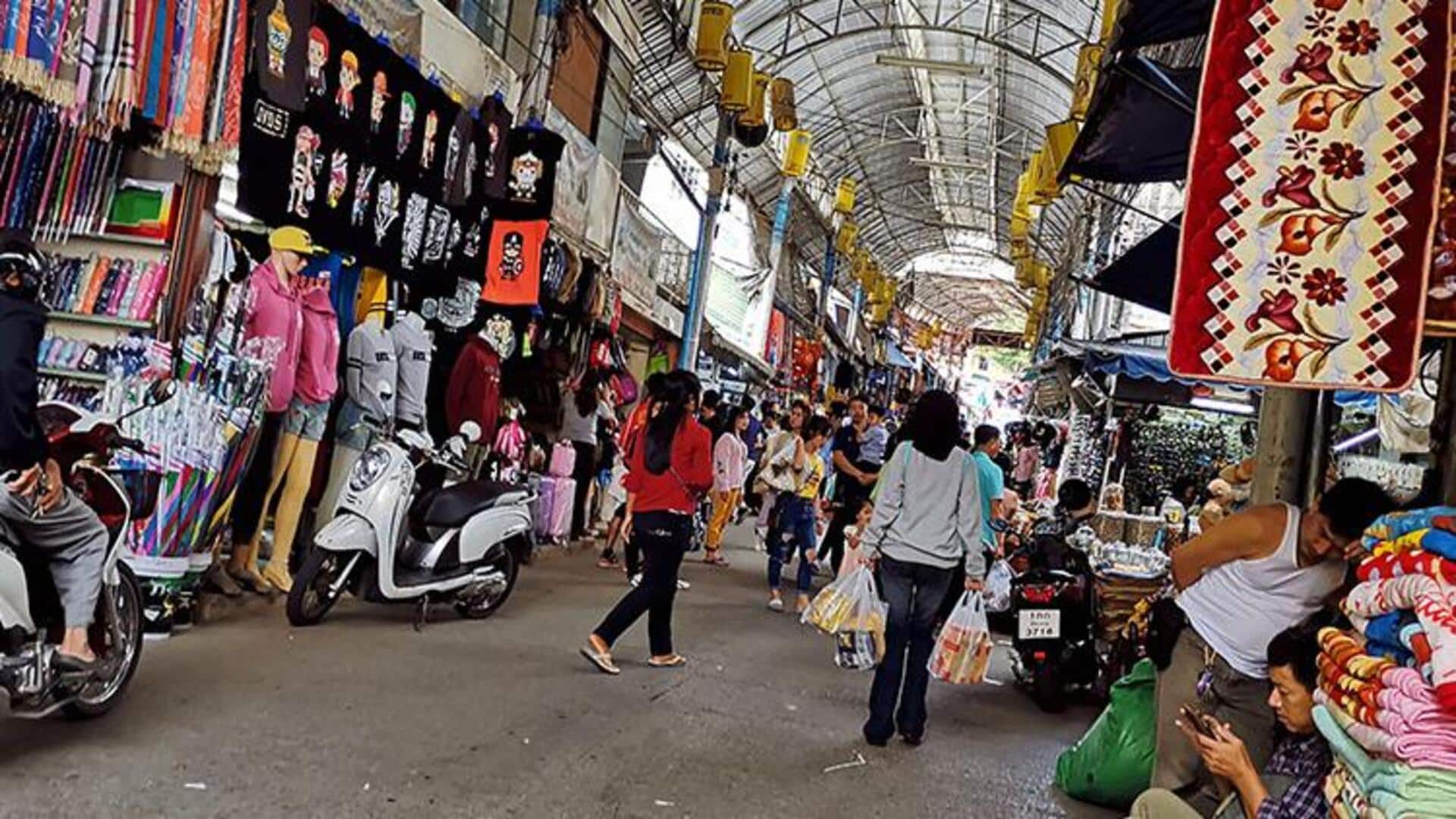 ตลาดวัฒนธรรมยามกลางวันแม่สายที่ไม่เหมือนใคร ตลาดวัฒนธรรมยามกลางวันแม่สายที่ไม่เหมือนใคร