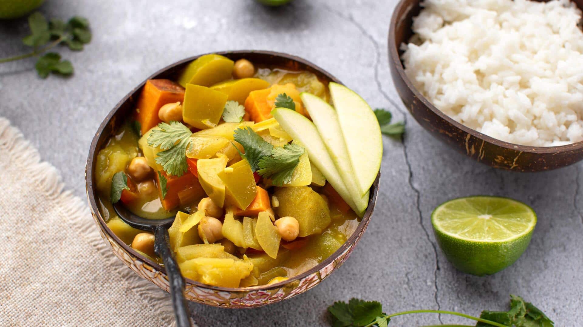 แกงแอปเปิ้ล เมนูหวานเปรี้ยวอร่อยครบในจานเดียว