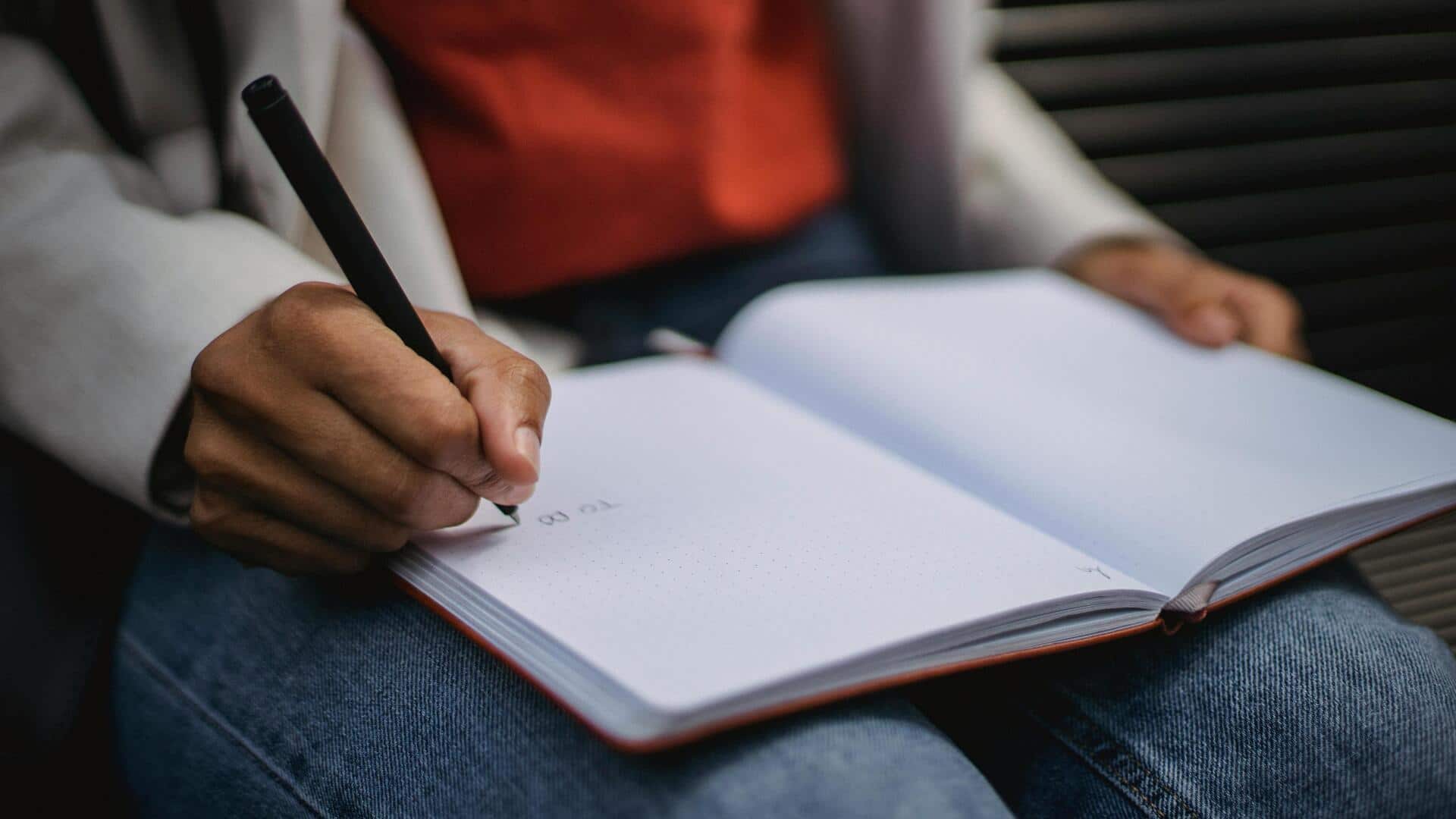 5 วิธีฝึกสติผ่านการเขียนในชีวิตประจำวัน