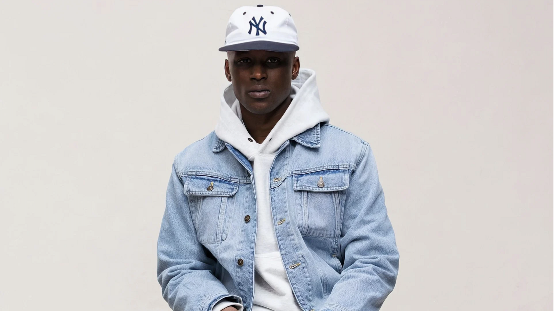 5 สไตล์แฟชั่นที่แมตช์กับเสื้อแจ็คเก็ตยีนส์ได้ลงตัว