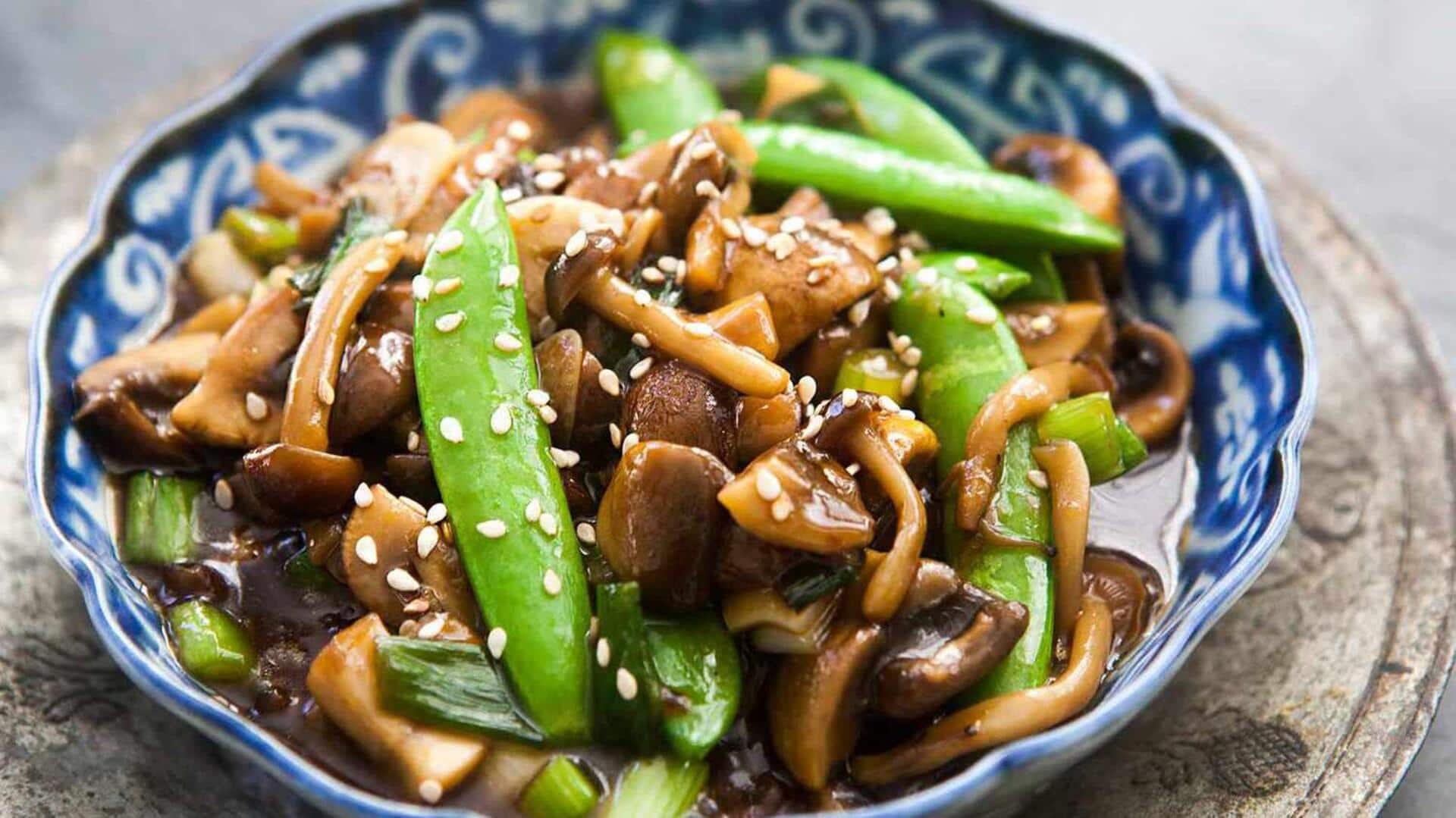 ผัดเห็ดซอสถั่วลิสงรสเด็ด ผัดเห็ดซอสถั่วลิสงรสเด็ด