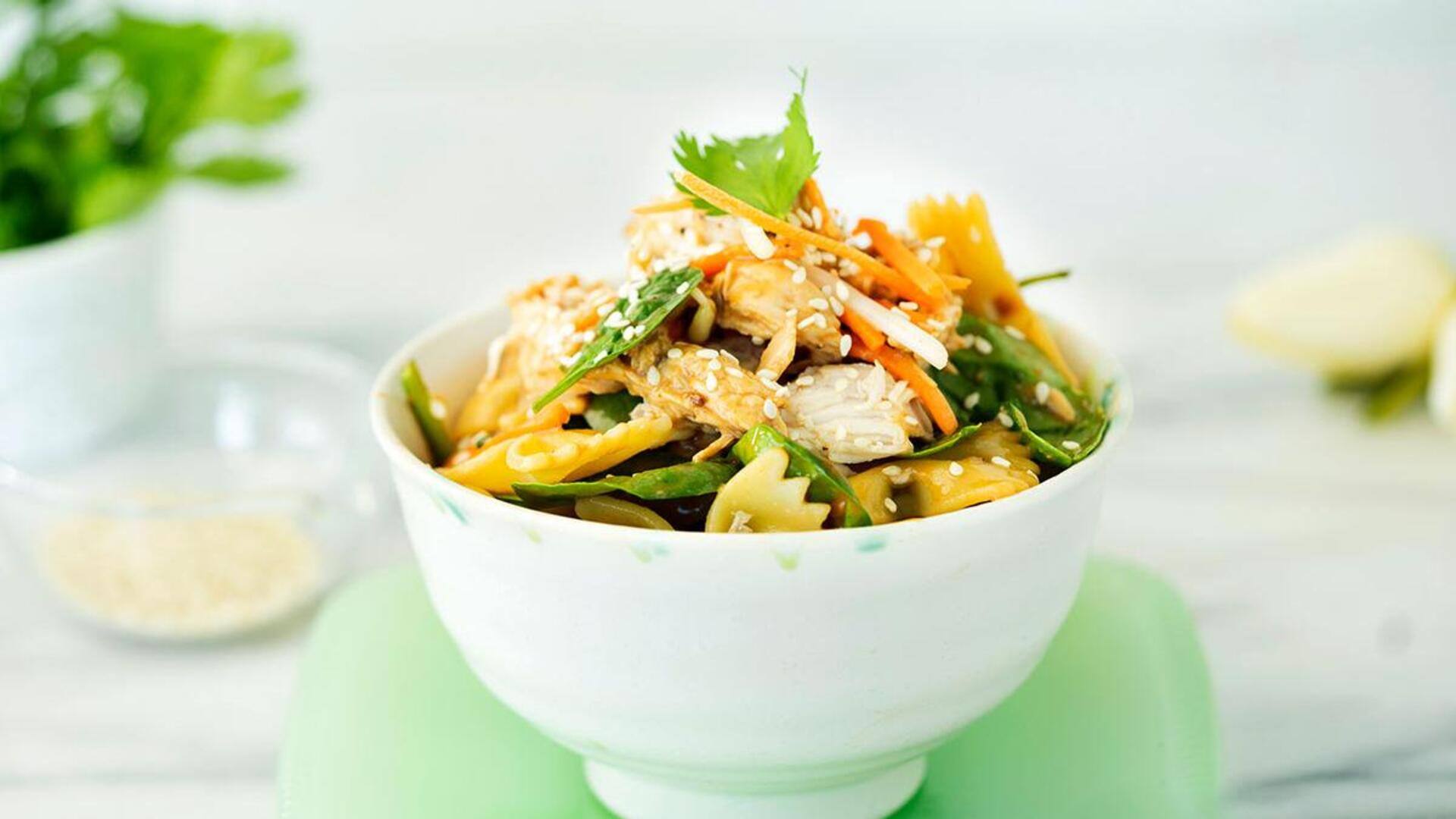 สลัดผักบุ้งกับงาคั่ว เมนูสดชื่นเบา ๆ สไตล์ไทย