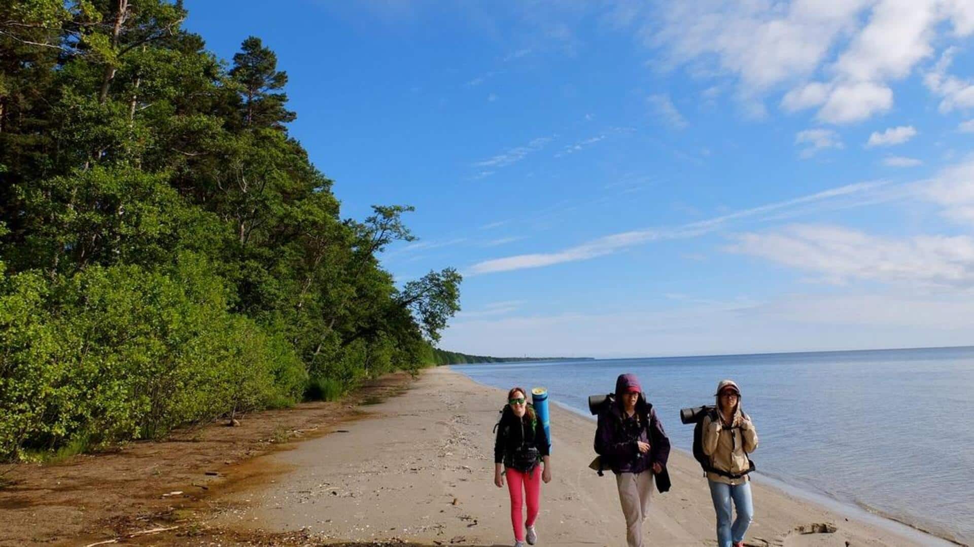เส้นทางเดินป่าชายฝั่งที่ยังไม่ถูกค้นพบในลัตเวีย