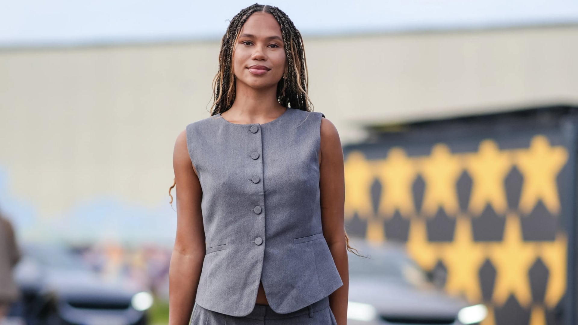 5 สไตล์ที่เข้ากันได้ดีกับเสื้อกั๊กที่มีโครงสร้าง