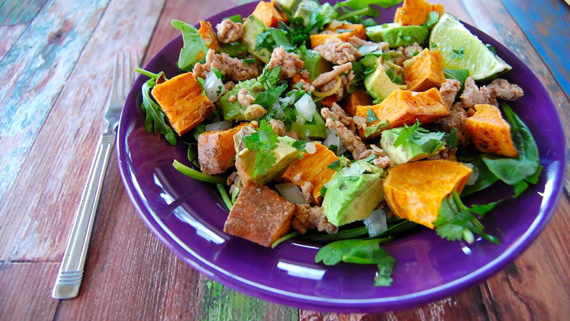 สลัดมันเทศตะไคร้ เมนูสดชื่นที่คุณต้องลอง