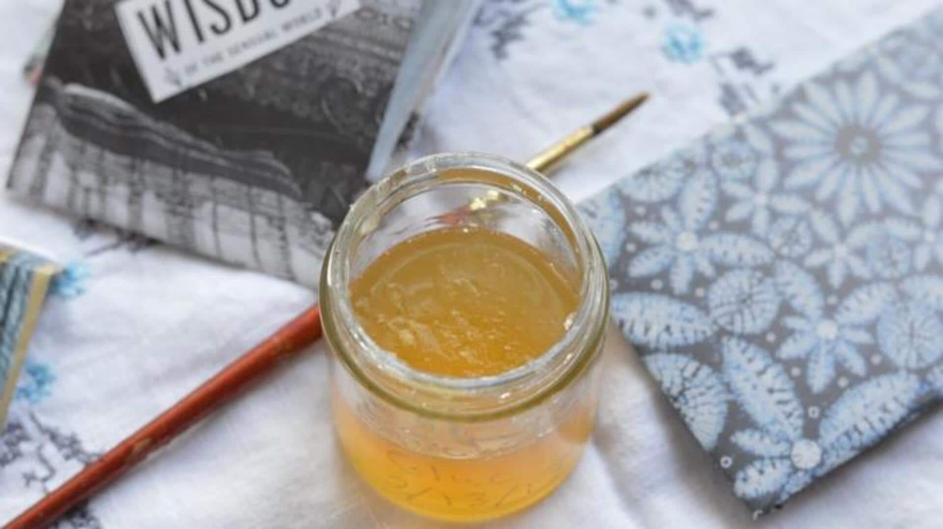 เคล็ดลับประหยัด: ทำกาวปิดซองจดหมายจากของใช้ในครัว