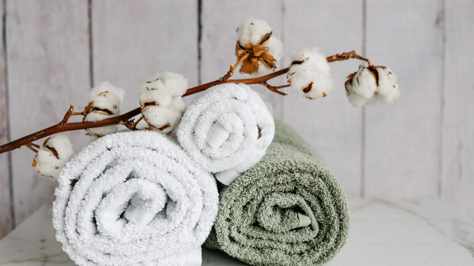 5 วิธีเติมความสดชื่นให้เช้าวันใหม่ด้วยผ้าเย็น