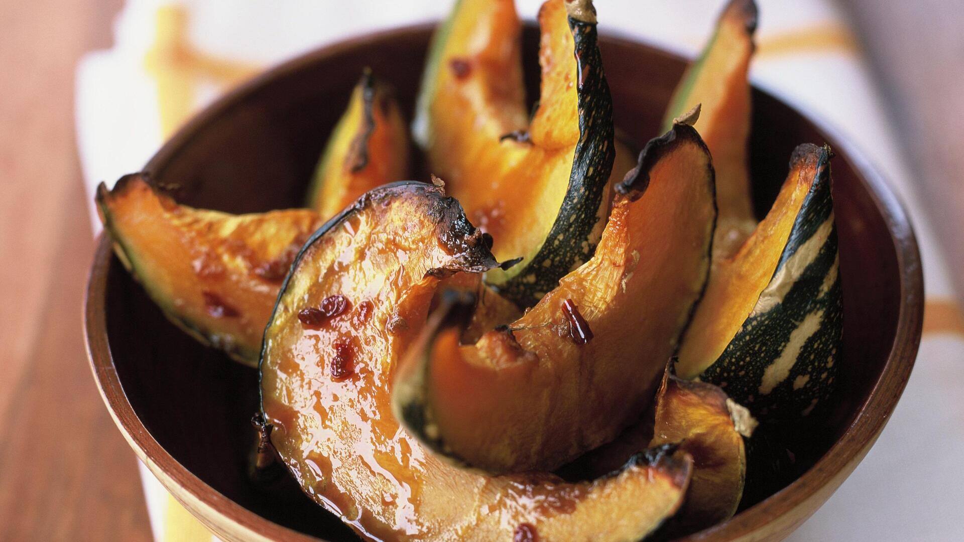 สูตรฟักทองนึ่งงาคั่วกับซอสถั่วเหลืองเค็ม 