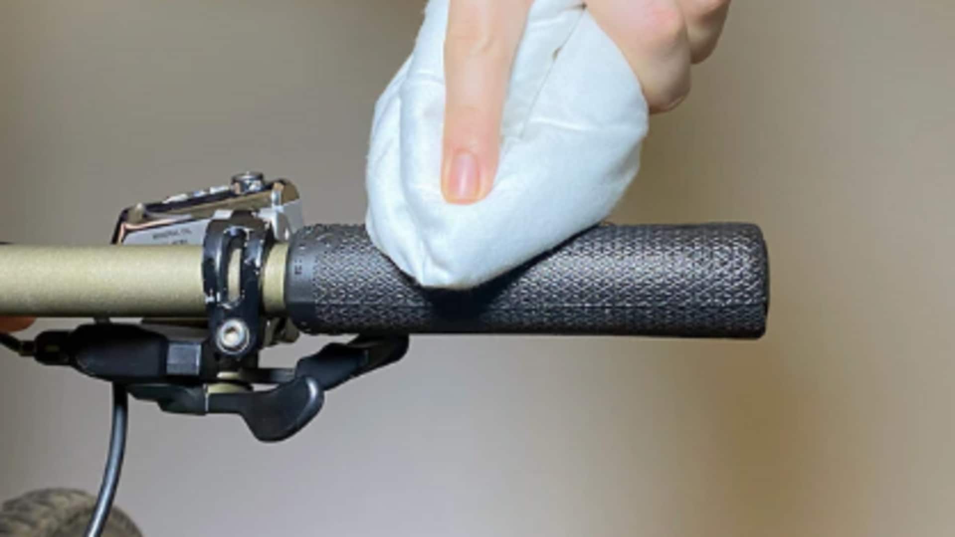 5 วิธีง่ายๆ ในการทำความสะอาดแฮนด์จักรยานให้สะอาดอยู่เสมอ