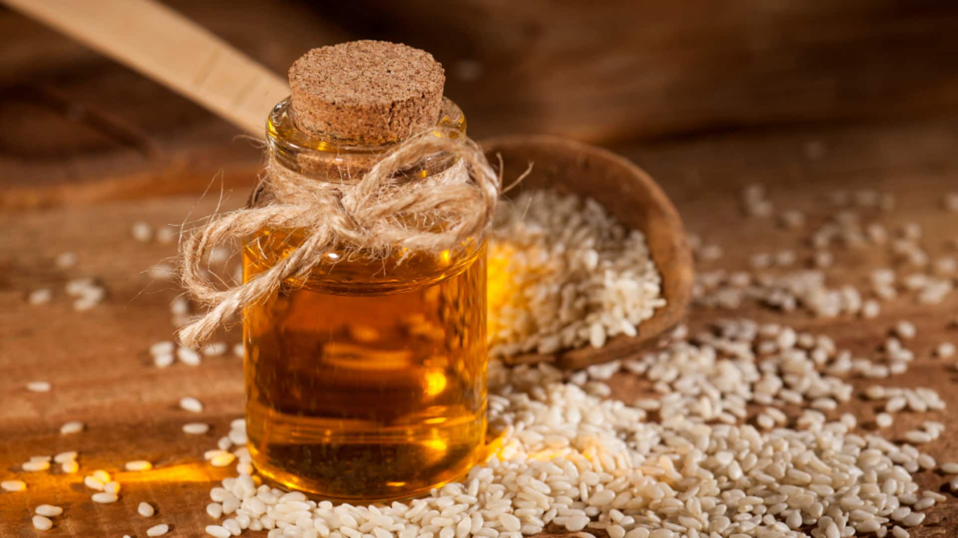 น้ำมันงา: ฟื้นฟูผิวอย่างอ่อนโยนและเป็นธรรมชาติ