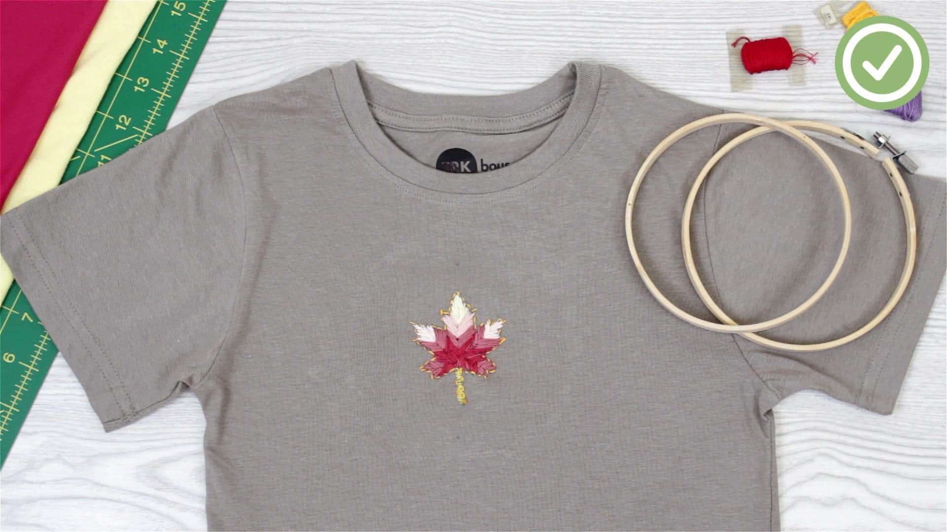 5 สไตล์แมตช์เสื้อปักลายให้ลงตัว 5 สไตล์แมตช์เสื้อปักลายให้ลงตัว
