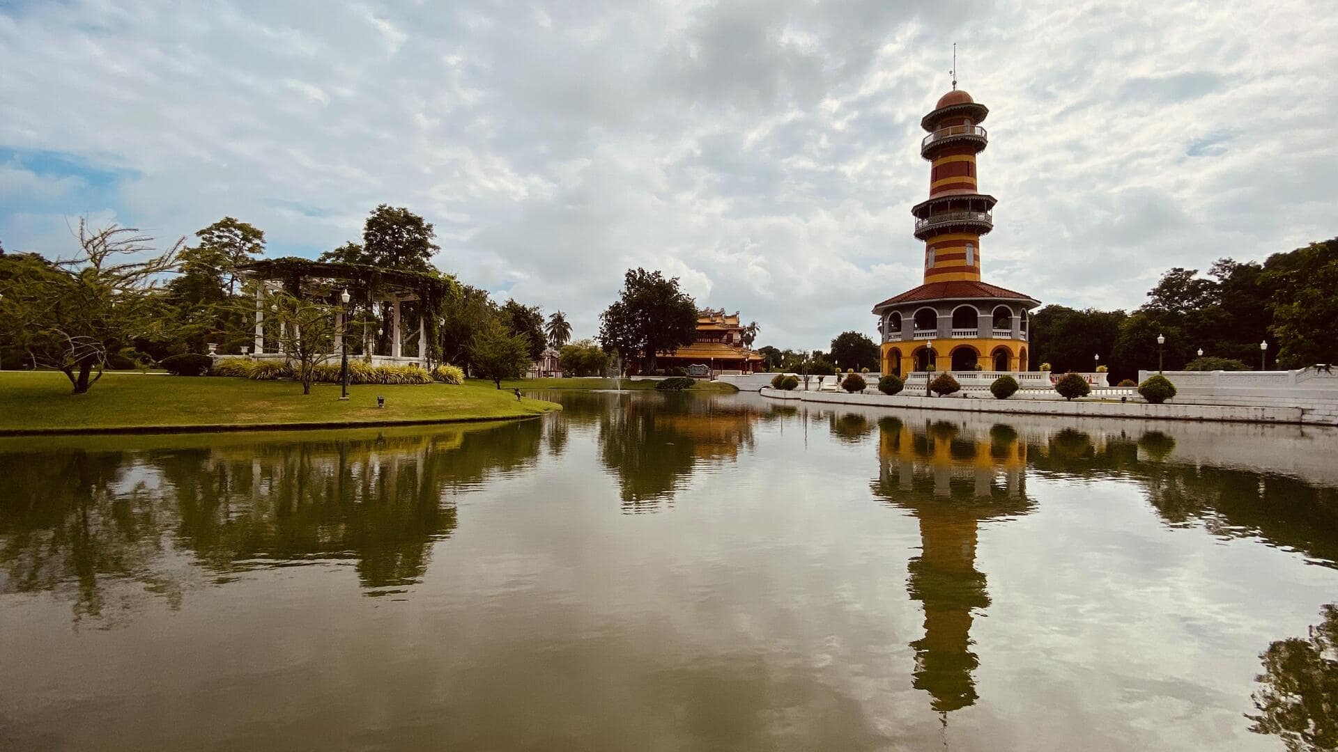 เที่ยวอยุธยาในหนึ่งวันสำหรับคนรักประวัติศาสตร์ เที่ยวอยุธยาในหนึ่งวันสำหรับคนรักประวัติศาสตร์