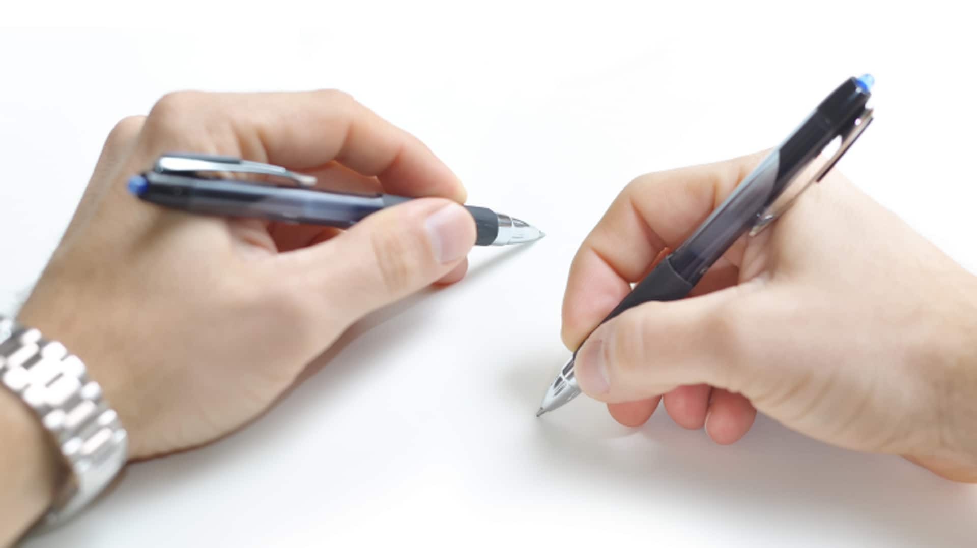 เพิ่มทักษะด้วยการใช้มือที่ไม่ถนัดในชีวิตประจำวัน