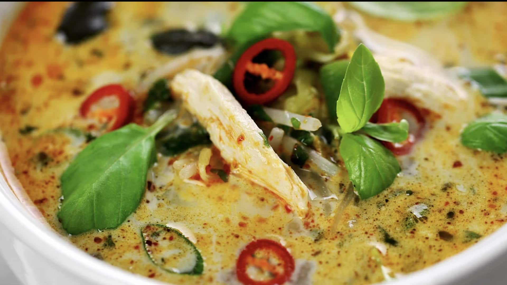 ซุปใบหม่อน: เมนูไทยรสกลมกล่อมที่ห้ามพลาด