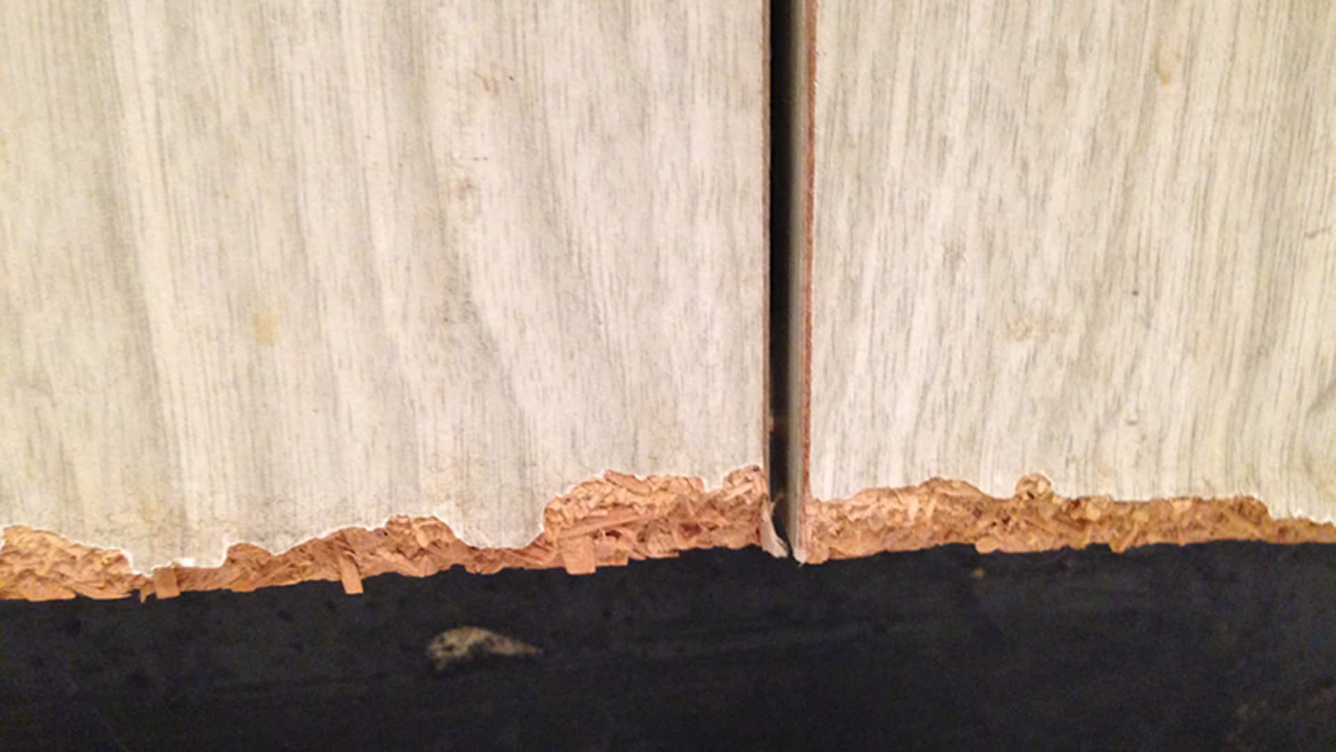 เคล็ดลับซ่อมประตูตู้ยุบด้วยงบประหยัด