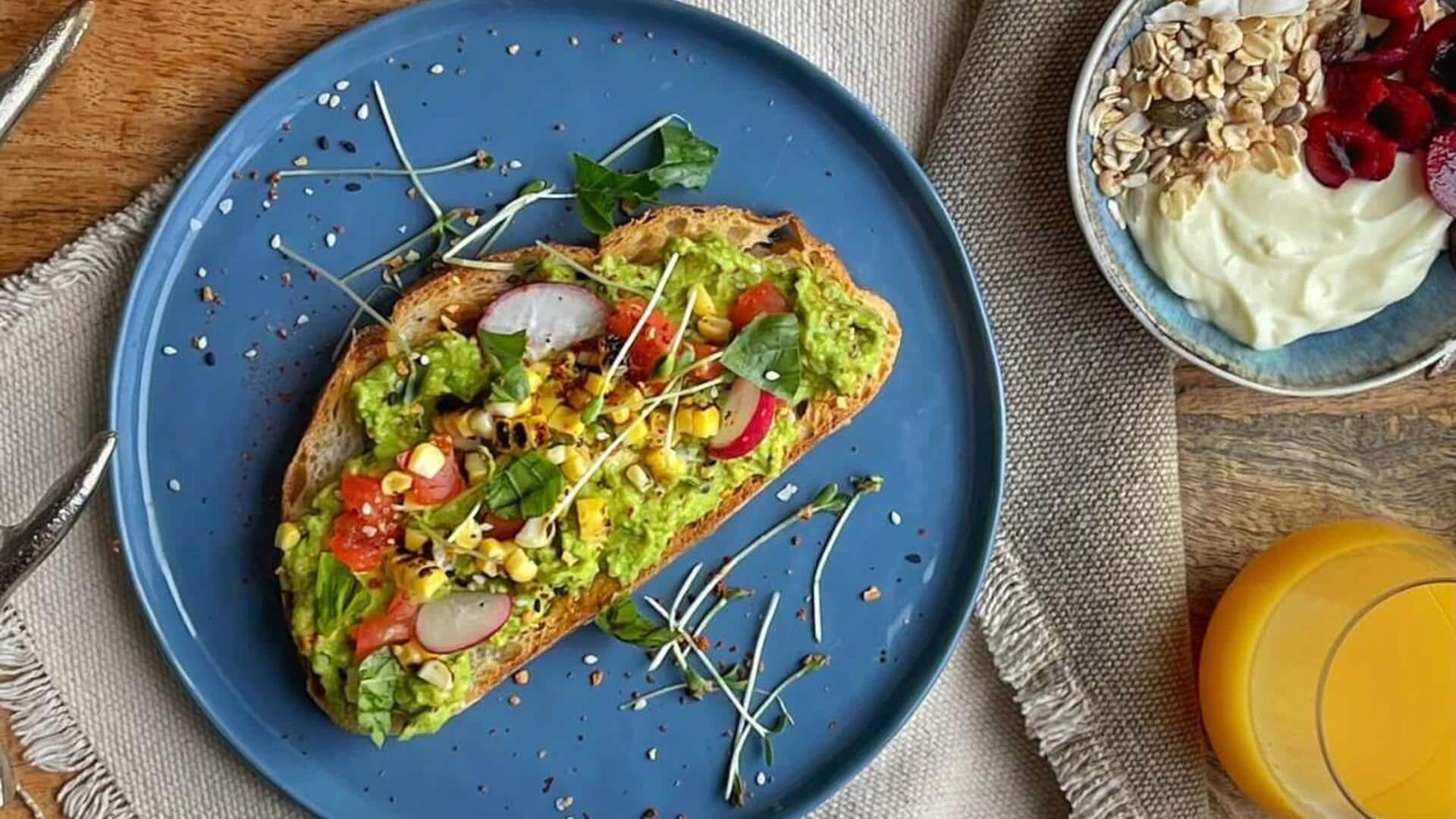 สูตรขนมปังอะโวคาโดกับข้าวโพดครีมมี่ ทำเองได้ที่บ้าน