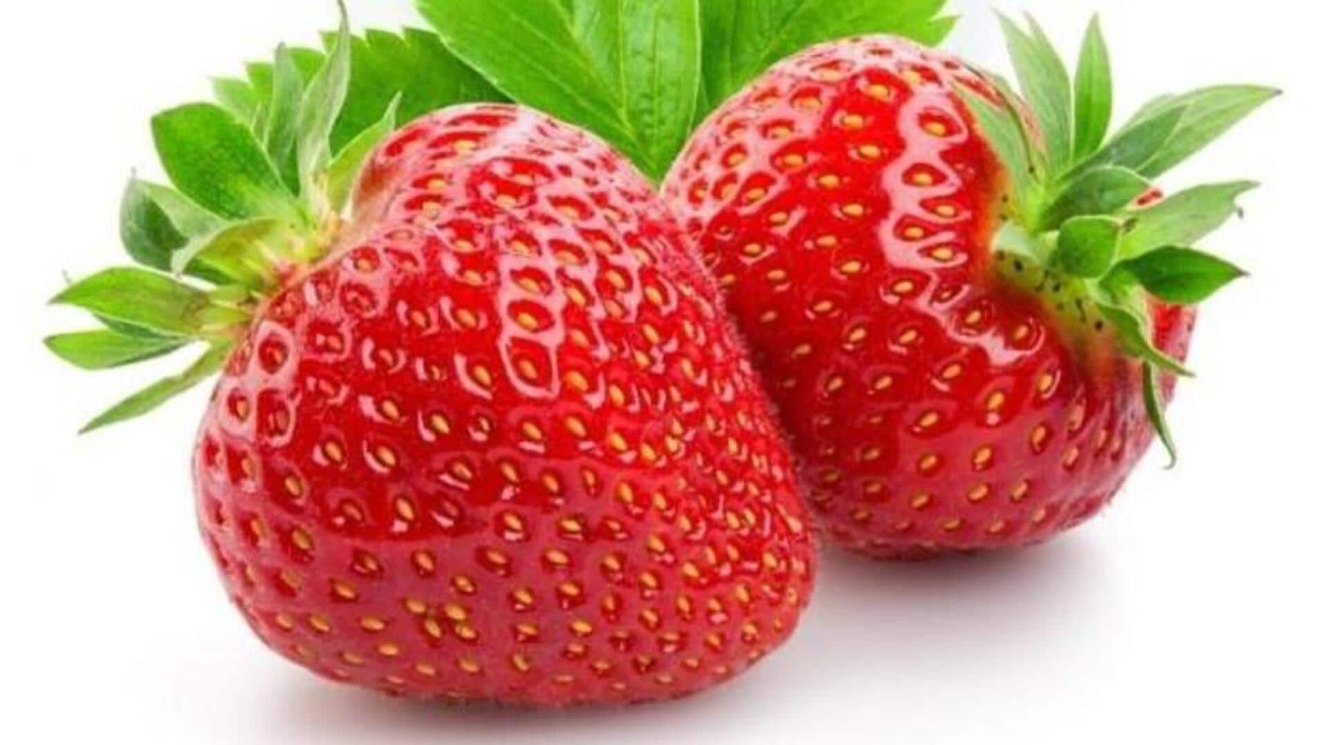 น้ำมันเมล็ดสตรอว์เบอร์รี่: ฟื้นฟูผิวให้สุขภาพดีด้วยพลังธรรมชาติ