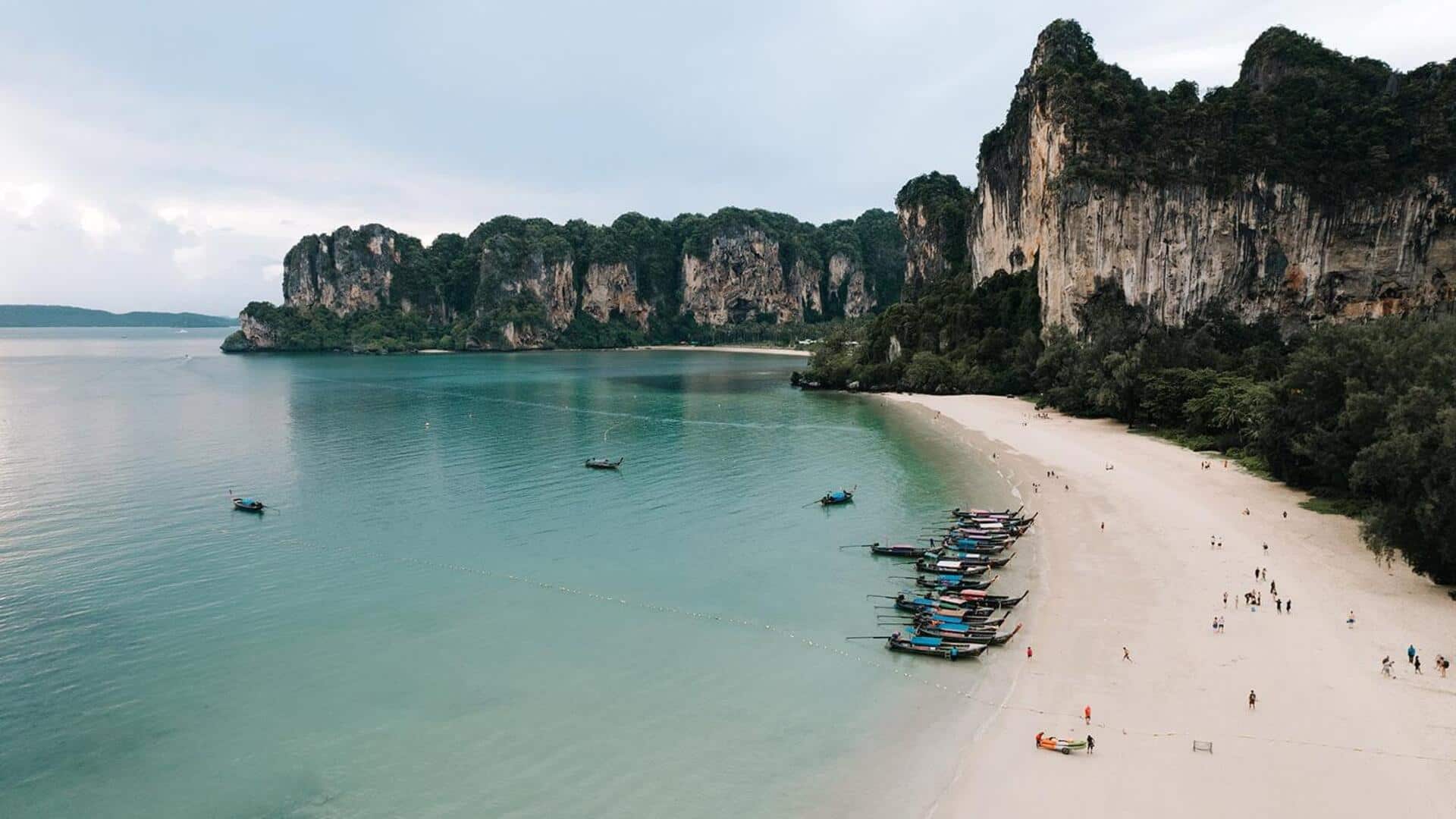 ชายหาดเงียบสงบของกระบี่: คู่มือการเดินทางที่ไร้ความเครียด ชายหาดเงียบสงบของกระบี่: คู่มือการเดินทางที่ไร้ความเครียด