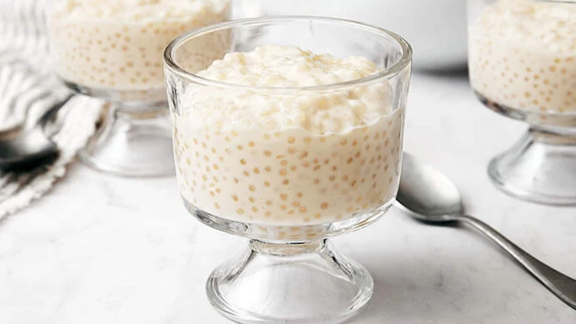 ขนมหวานวีแกนจากไข่มุกมันสำปะหลัง ขนมหวานวีแกนจากไข่มุกมันสำปะหลัง