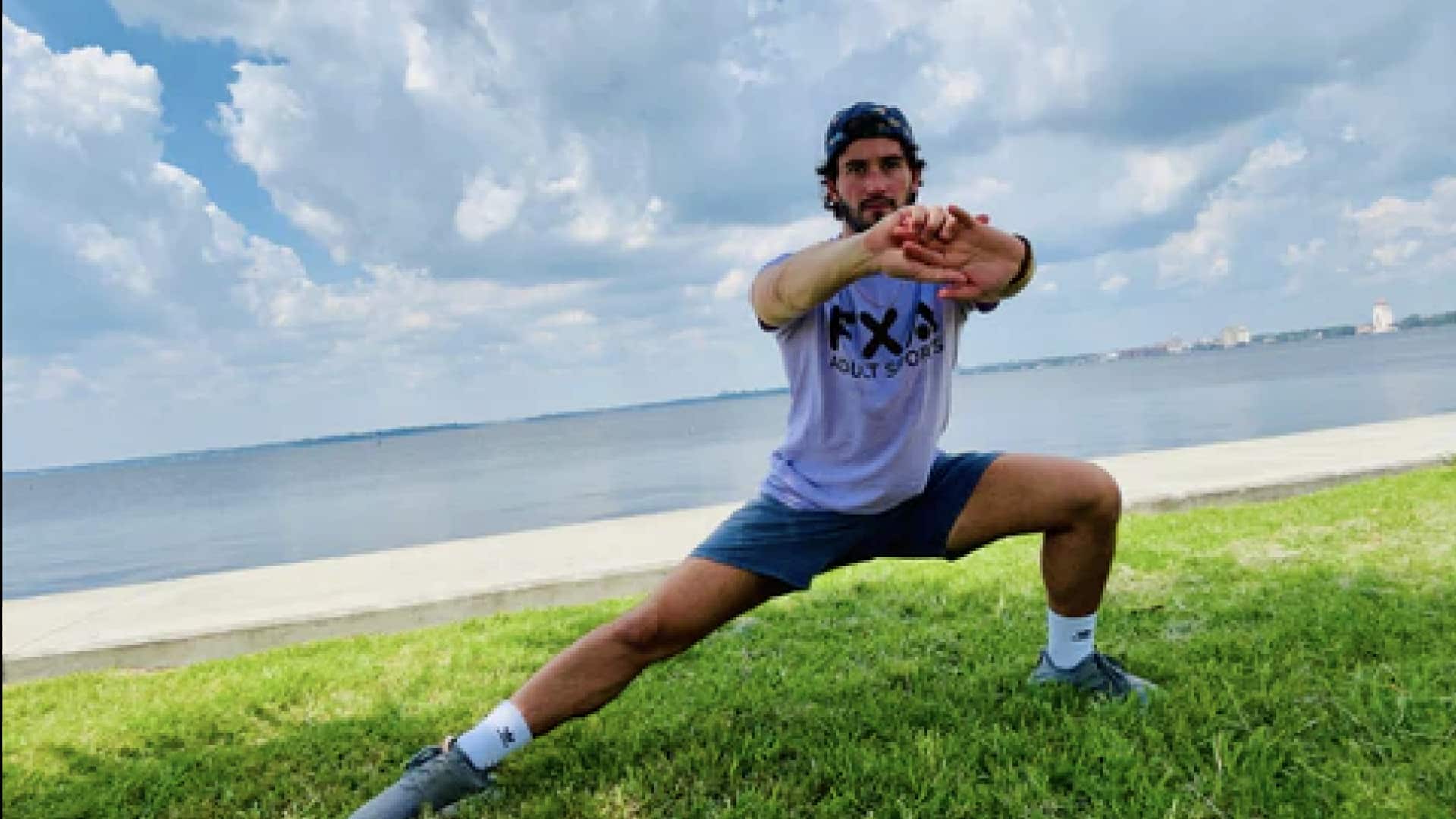 สควอทคอซแซค: เคล็ดลับเพิ่มความยืดหยุ่น