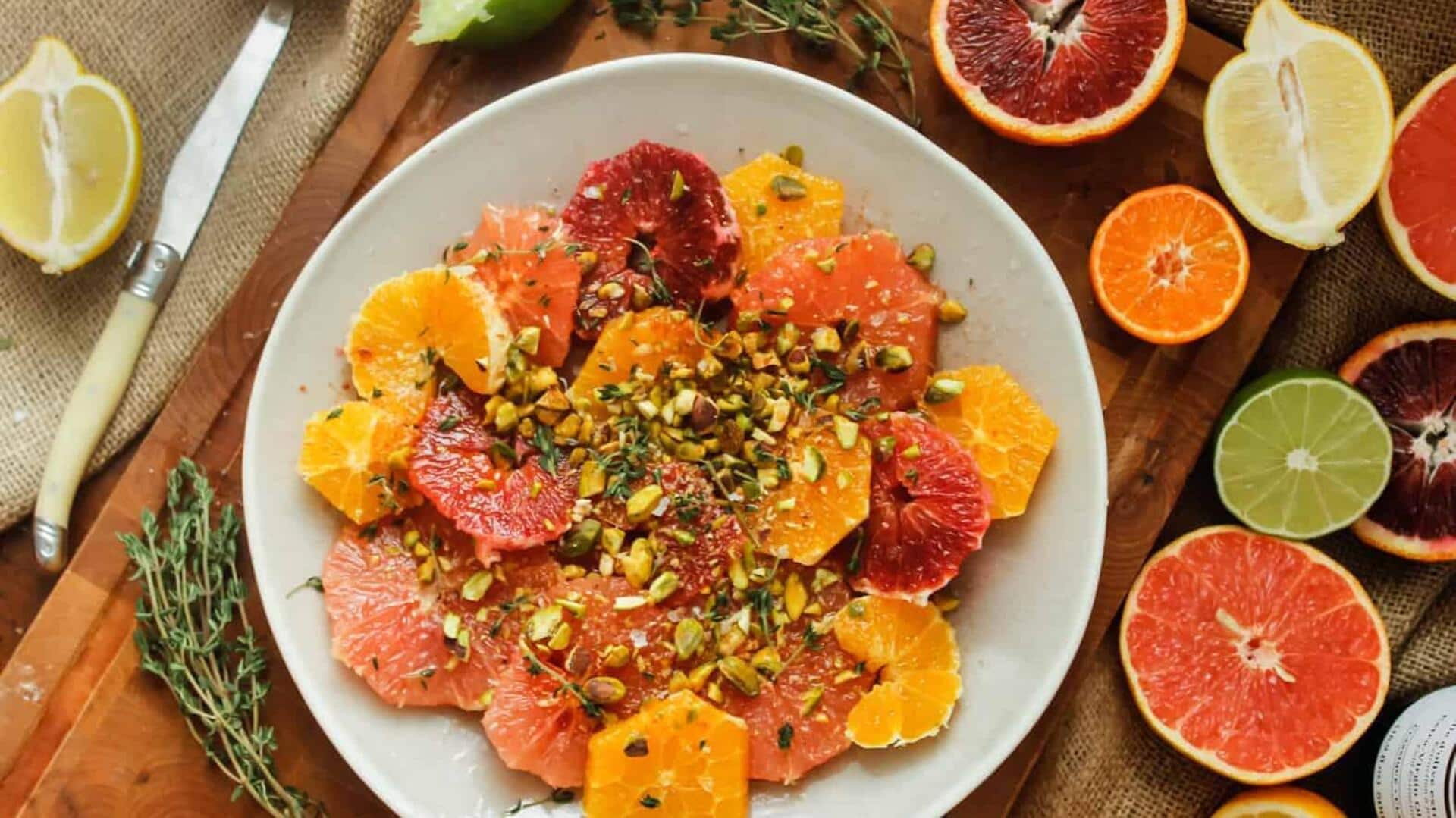 สลัดฟิวชั่นส้มและพิสตาชิโอ เพิ่มสีสันบนโต๊ะอาหาร