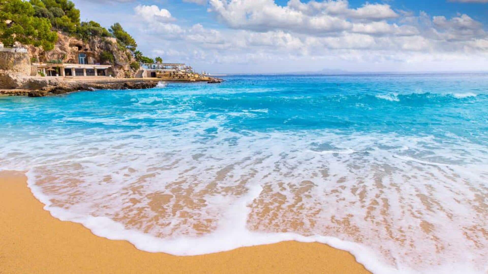 ชายหาดเมดิเตอร์เรเนียนที่ยังไม่เป็นที่รู้จัก