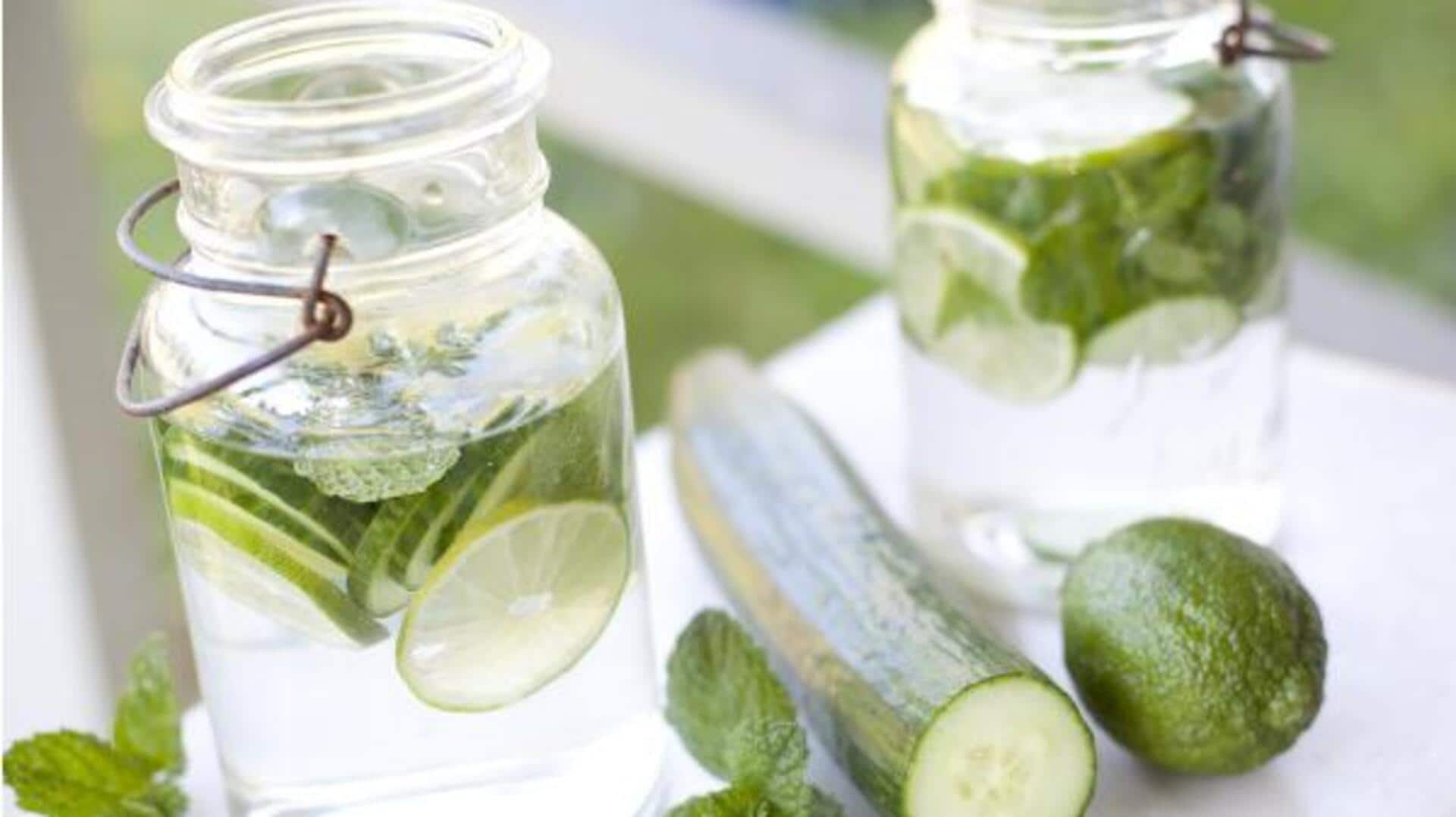 สูตรเครื่องดื่มดีท็อกซ์แตงกวาและมะนาว