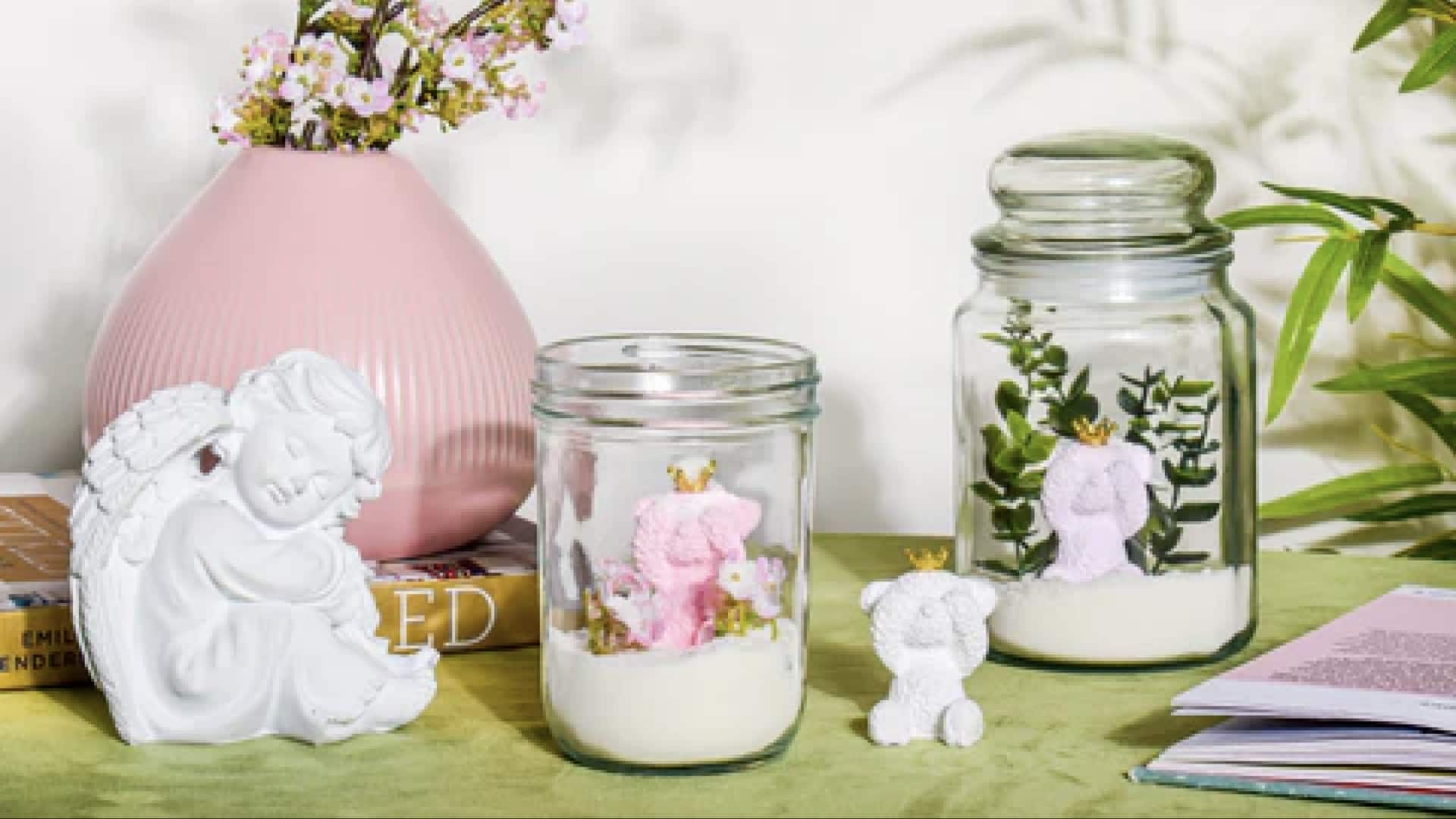 เปลี่ยนขวดแก้วให้กลายเป็นที่เก็บของสุดชิคในงบประหยัด