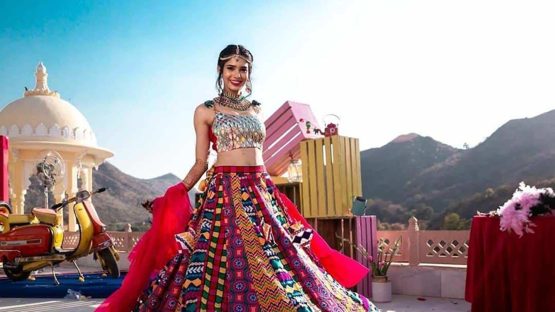 5 ลุคสุดชิคที่แมตช์กับผ้าดูปัตตาแบบฟูลคารี