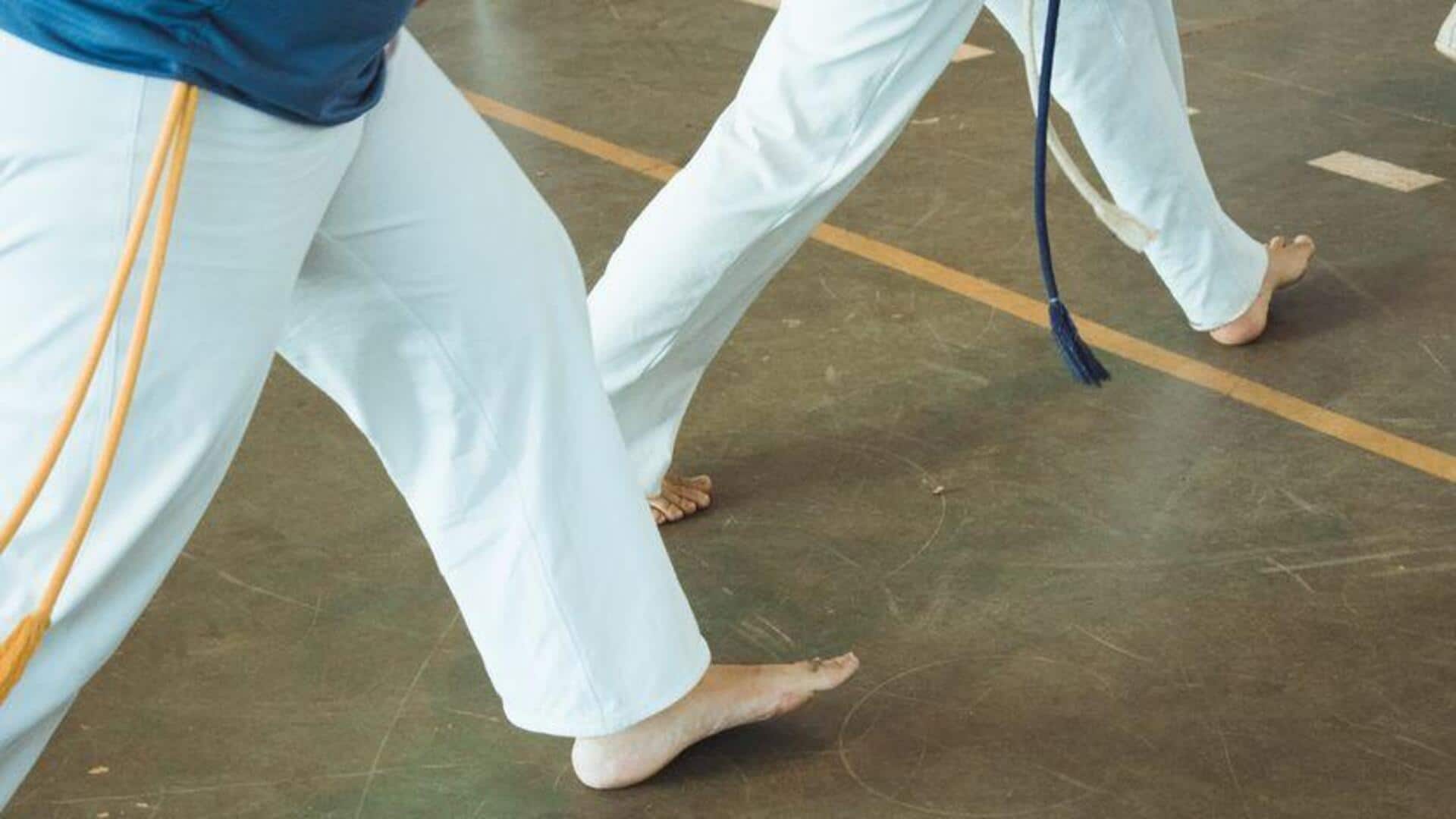 เพิ่มความคล่องตัวด้วยคาโปเอร่าและการฝึกความยืดหยุ่น