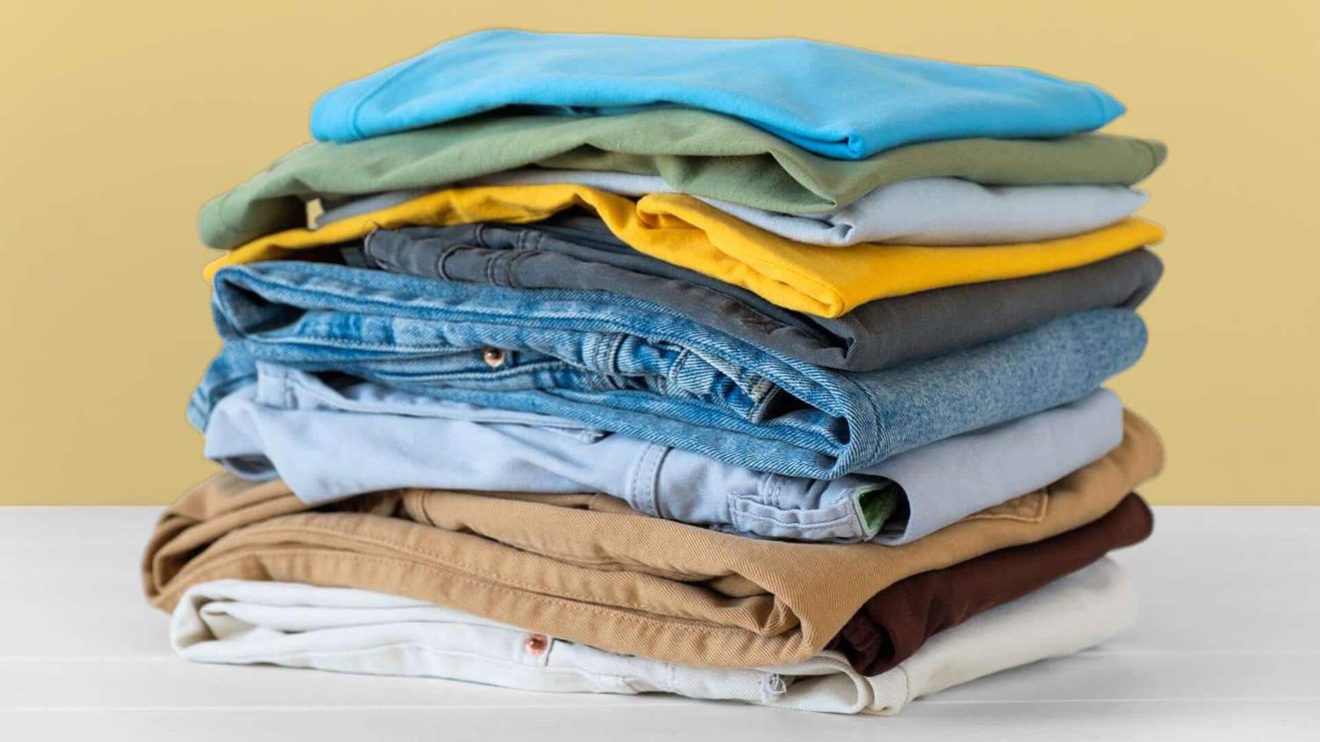 เปลี่ยนเสื้อผ้าเก่าให้ปัง ด้วย 5 วิธีสุดสร้างสรรค์