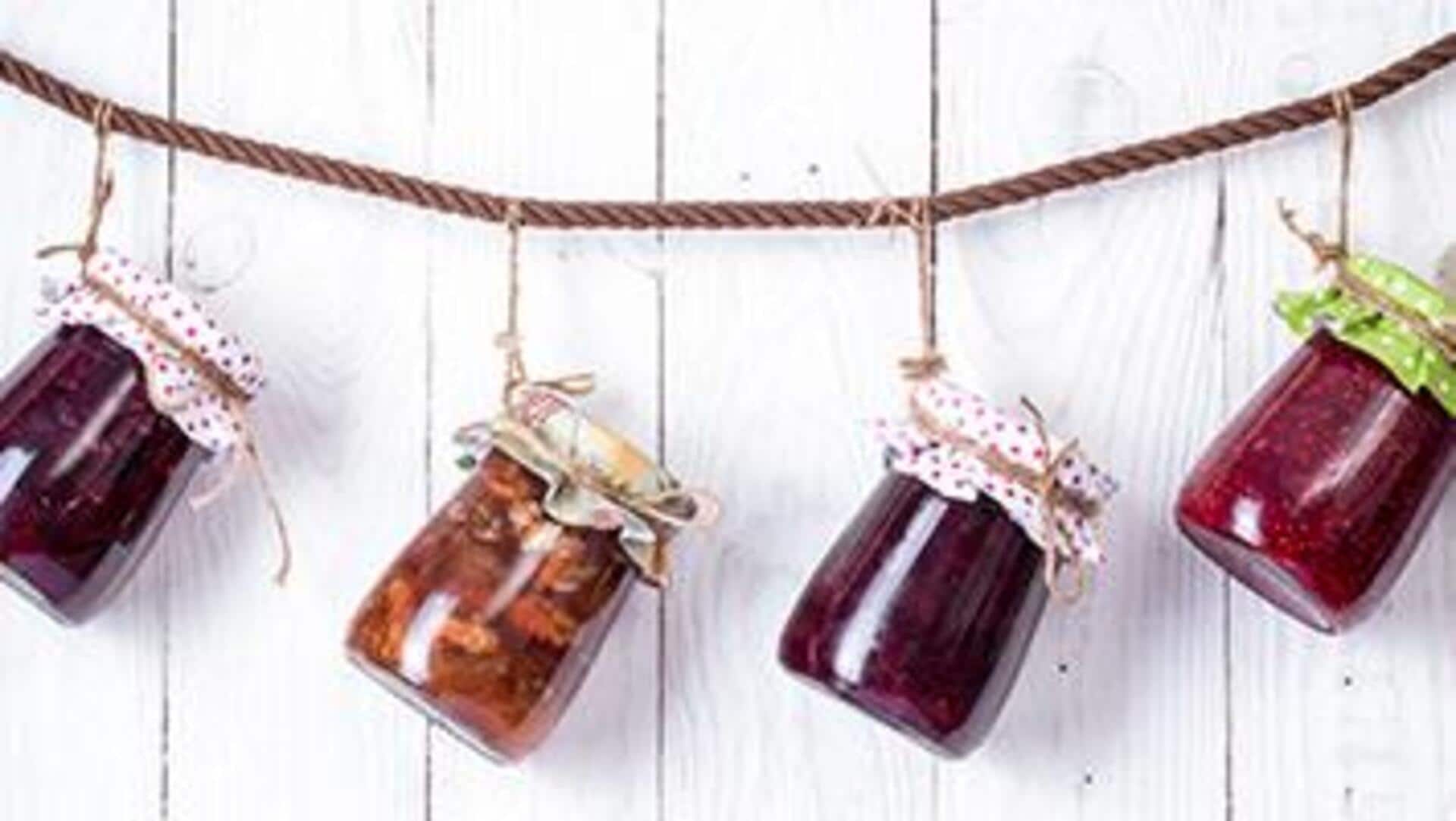 รีไซเคิลขวดแก้วให้กลายเป็นที่จัดระเบียบสุดคุ้ม