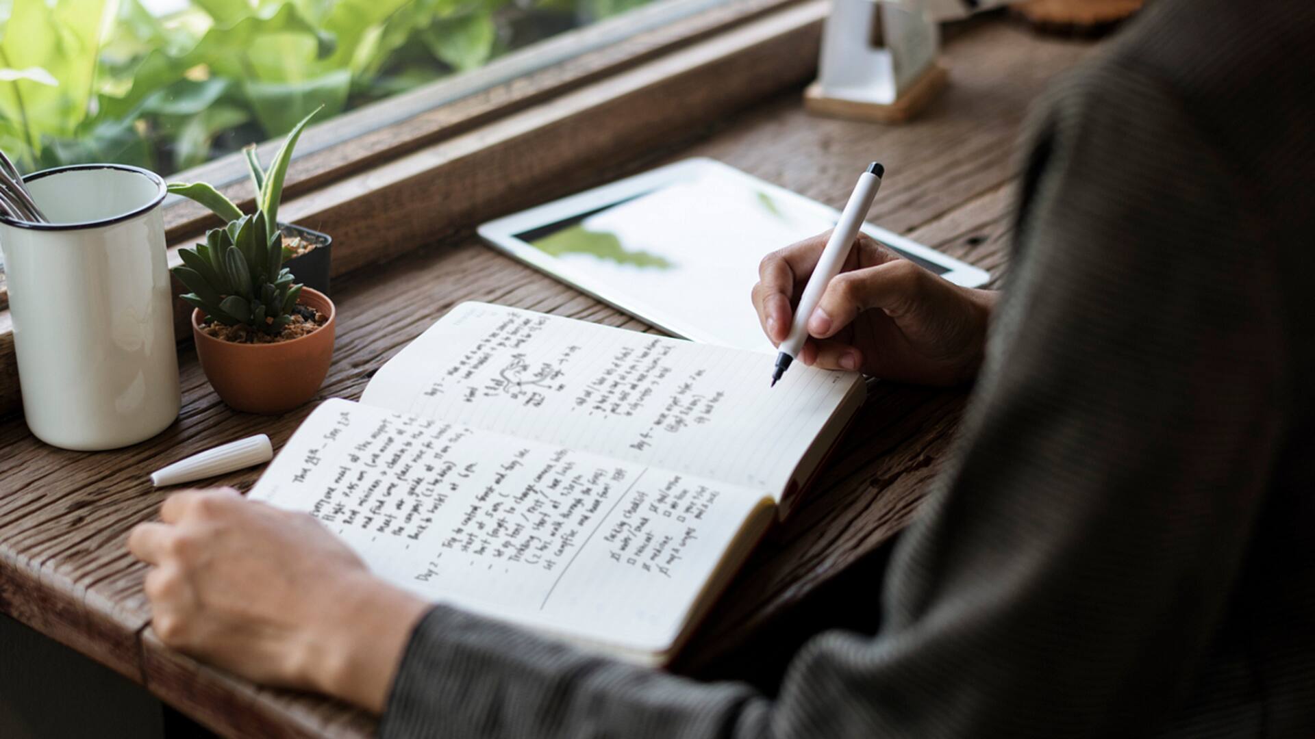 จัดระเบียบความคิดด้วยการบันทึกความคิดอย่างมีโครงสร้าง