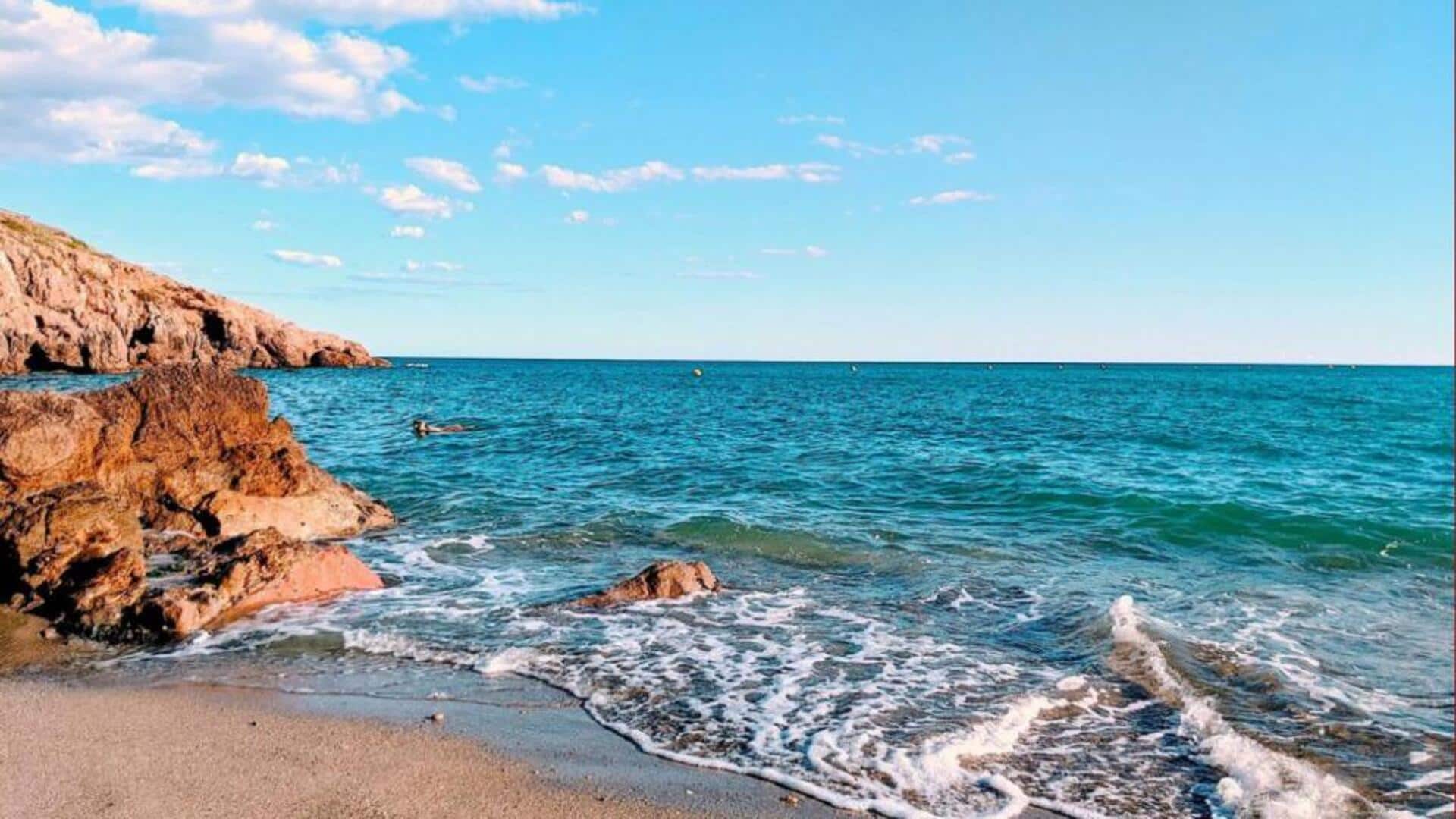 เดินเล่นริมทะเล: เส้นทางเดินชายฝั่งที่ไม่ควรพลาดในยุโรป