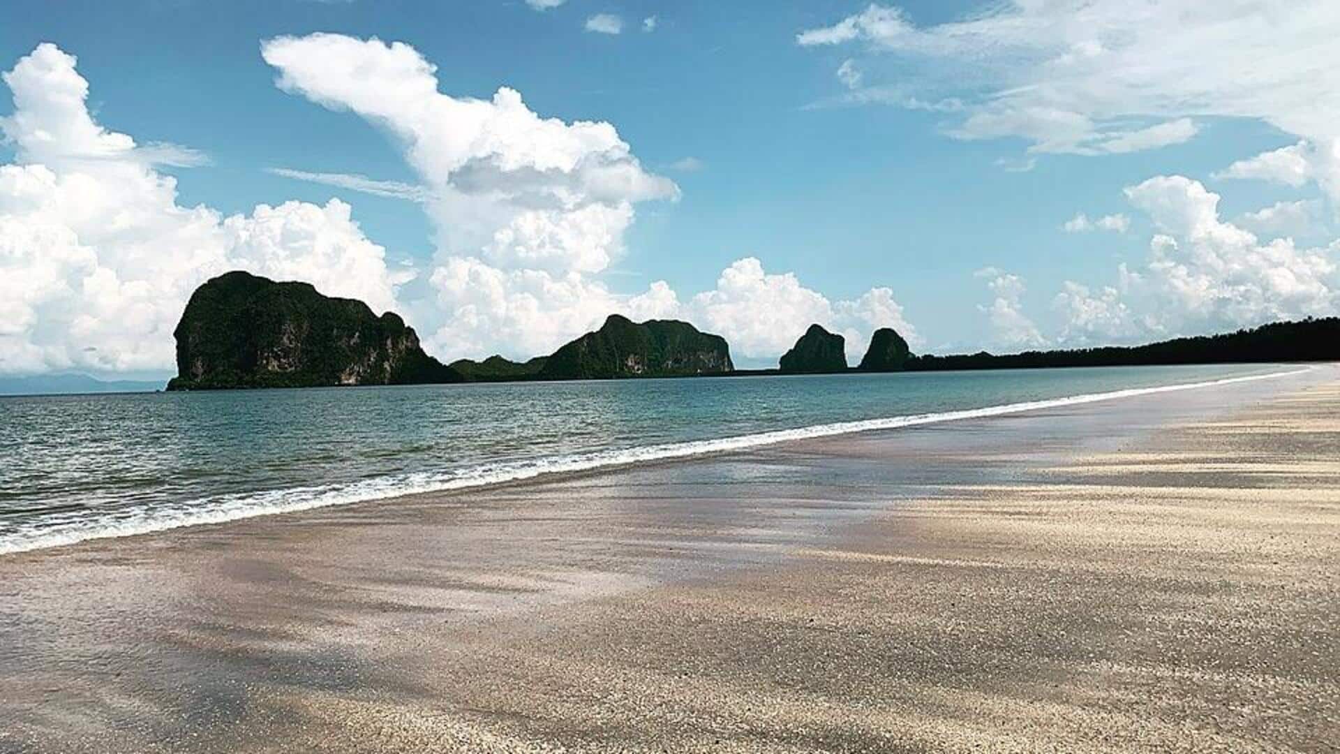ชายหาดเงียบสงบในตรังสำหรับหนีความวุ่นวายในเมืองใหญ่
