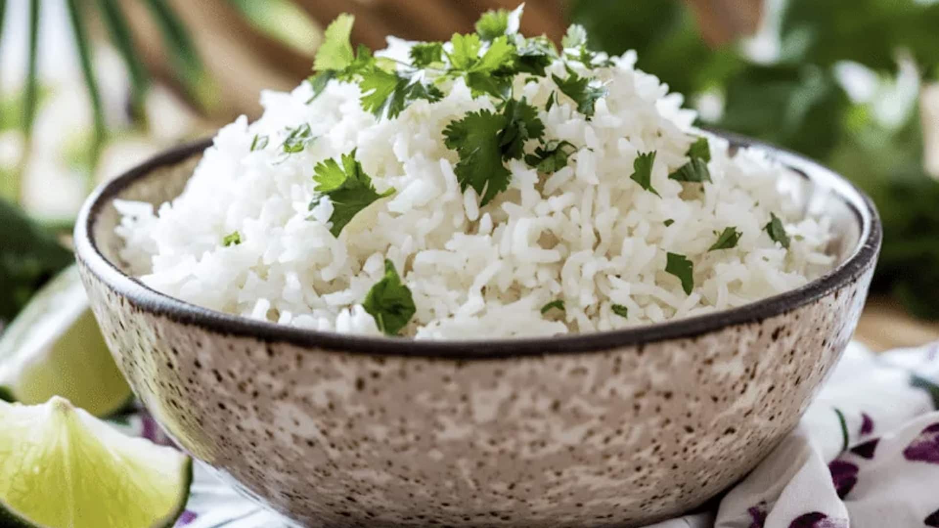 สูตรข้าวอบกะทิหอมๆ ที่ทั้งง่ายและลงตัว สูตรข้าวอบกะทิหอมๆ ที่ทั้งง่ายและลงตัว