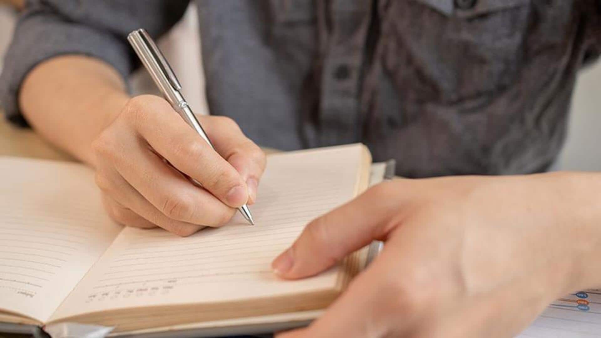 ฝึกเขียนมือเพื่อเสริมความจำในชีวิตประจำวัน